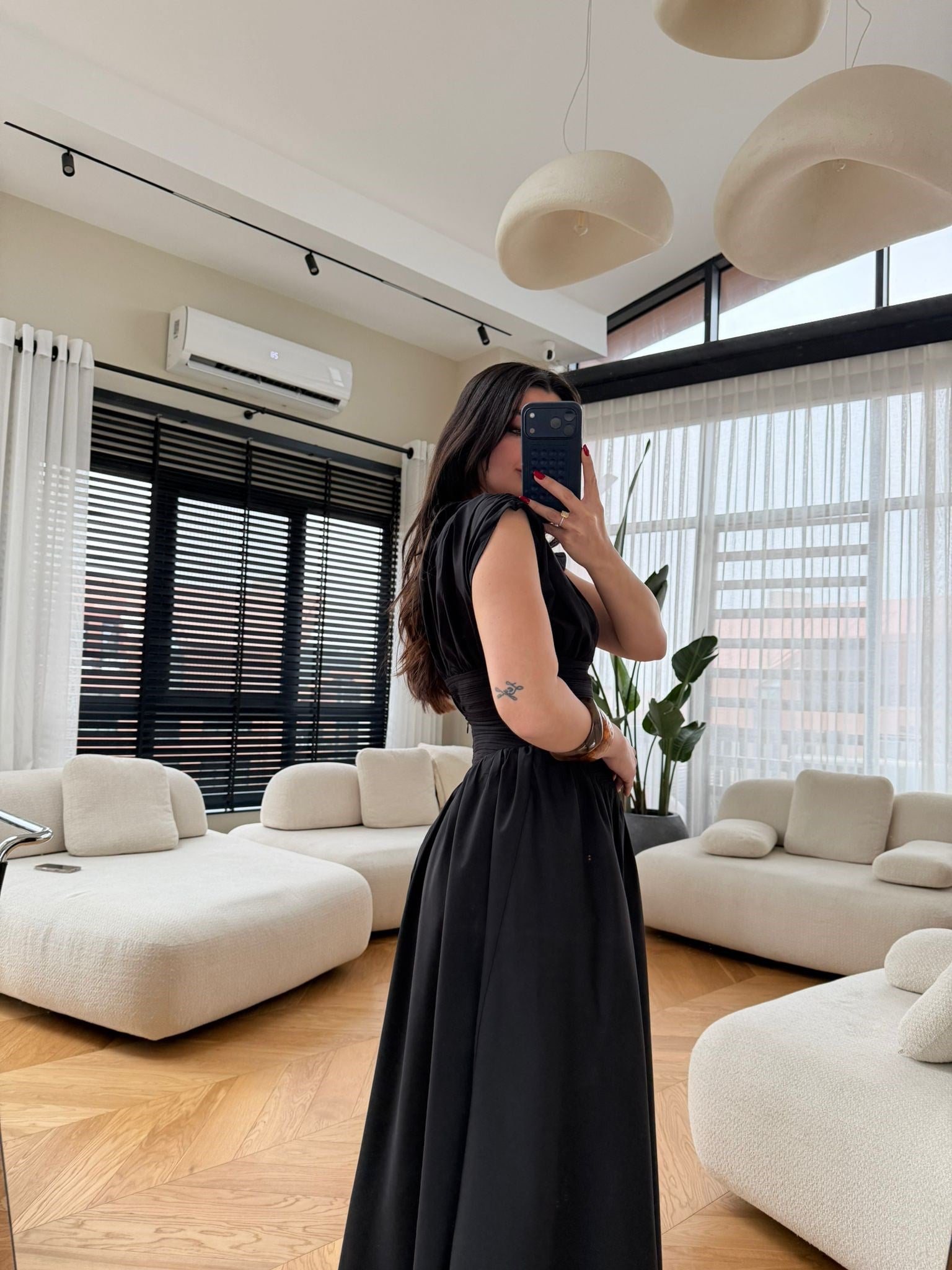 Siyah Drapeli Tasarım Elbise