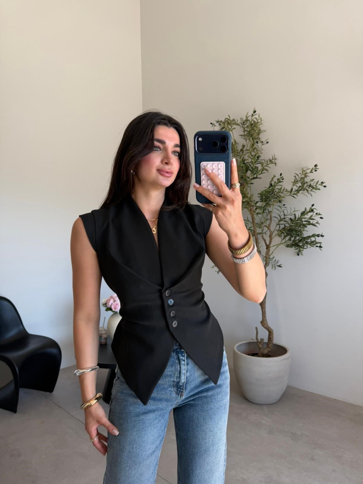 Siyah Düğmeli Beli Bağlamalı Yelek