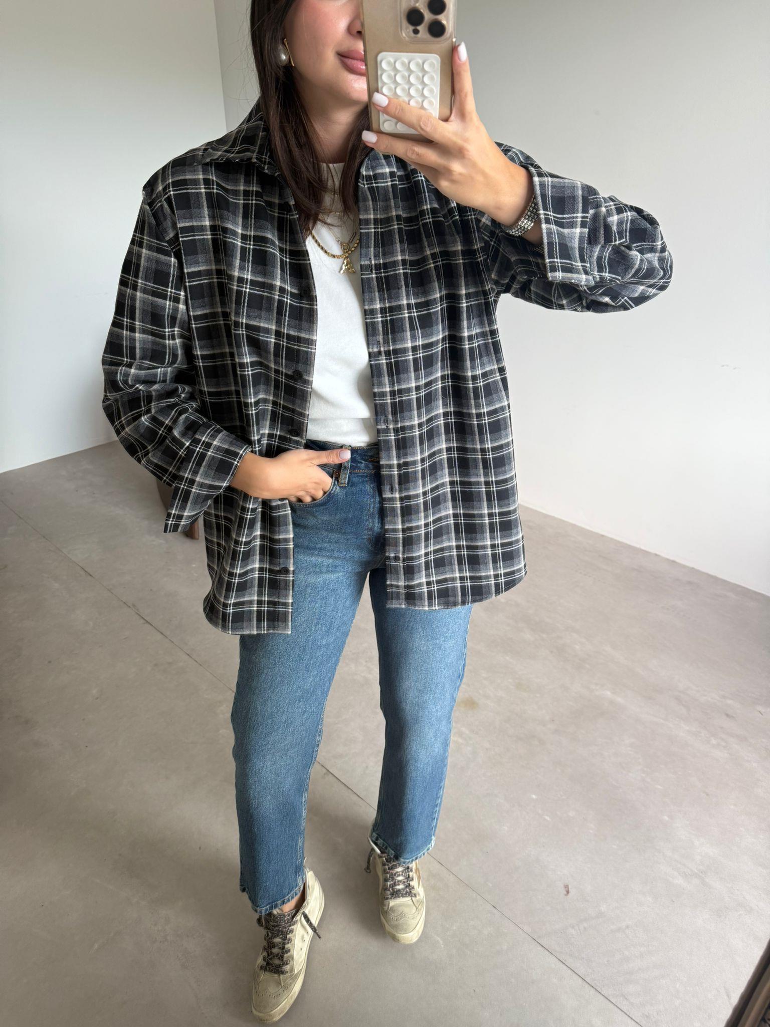 Siyah Ekoseli Oversize Gömlek