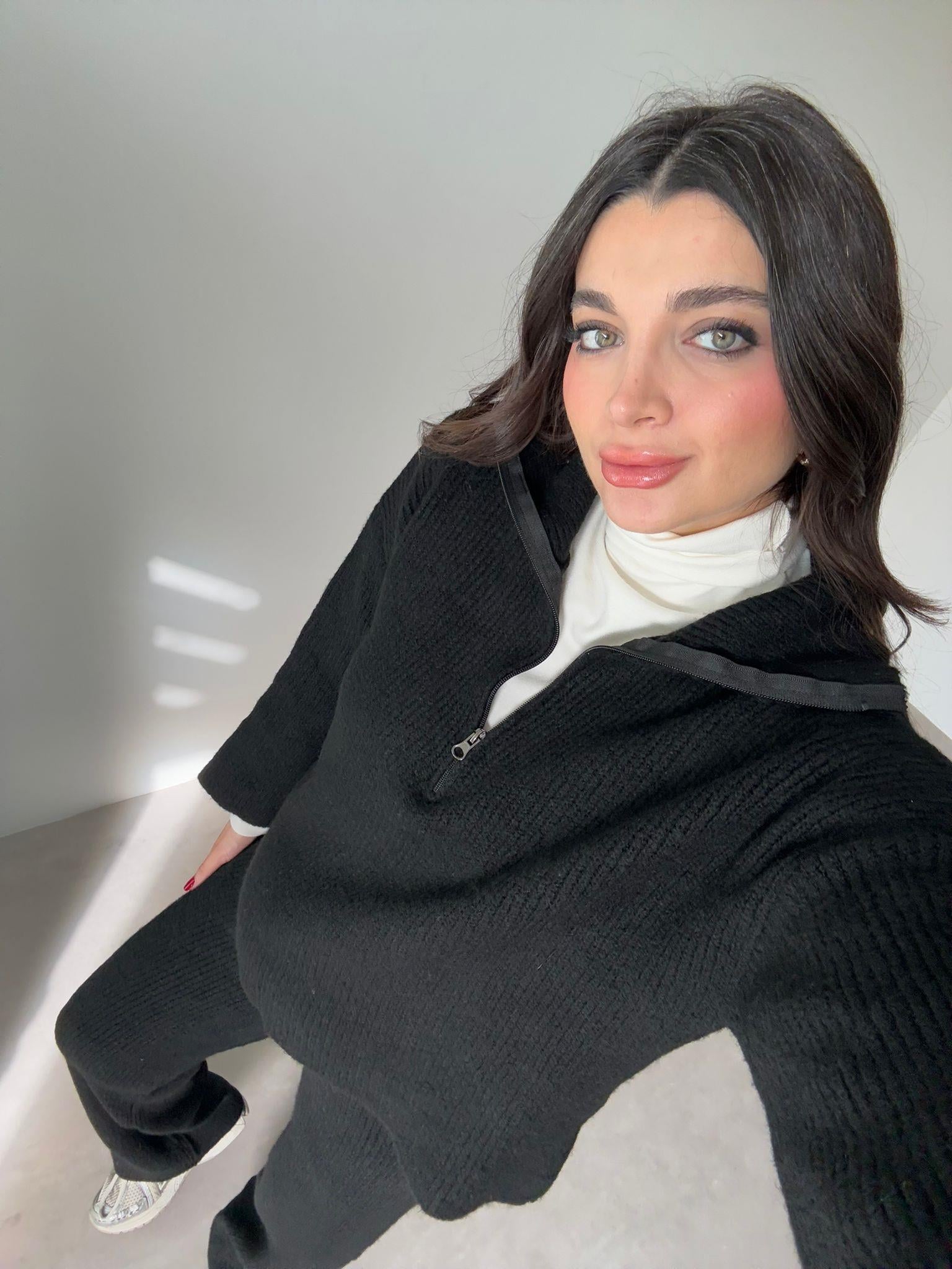 Siyah Fermuarlı Triko Takım