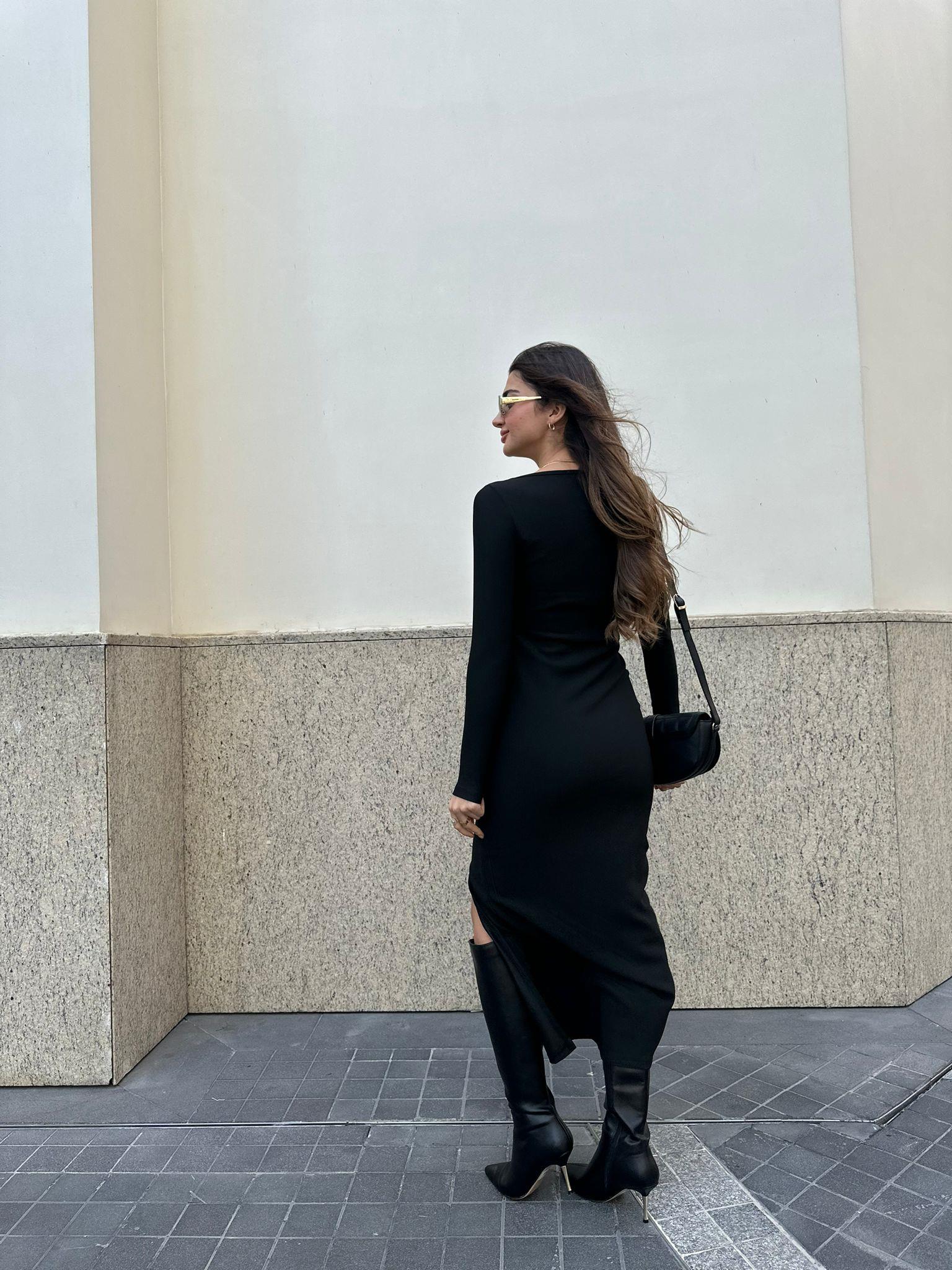 Siyah Fitilli Dekolteli Elbise