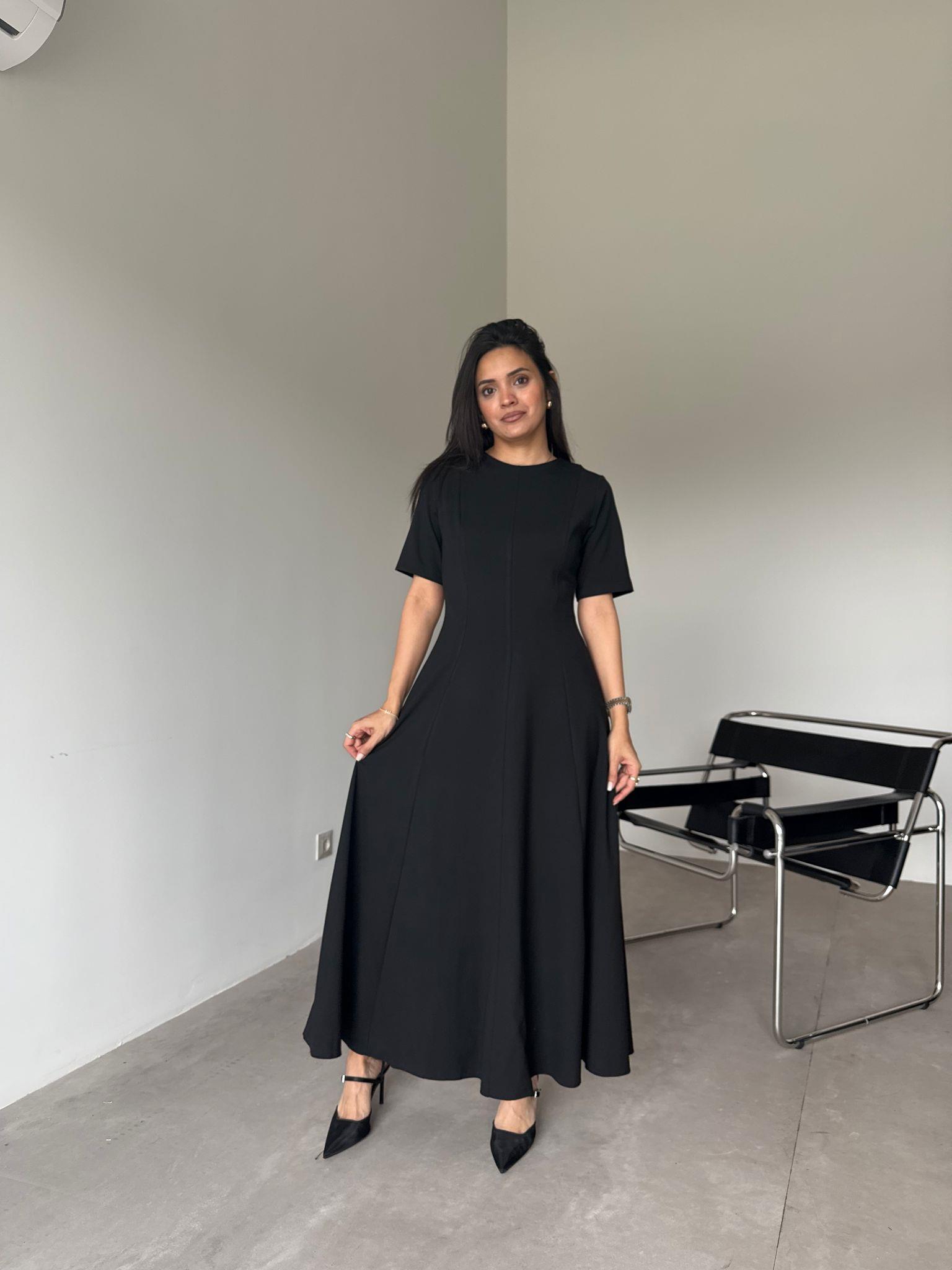 Siyah Kısa Kol Volanlı Basic Elbise