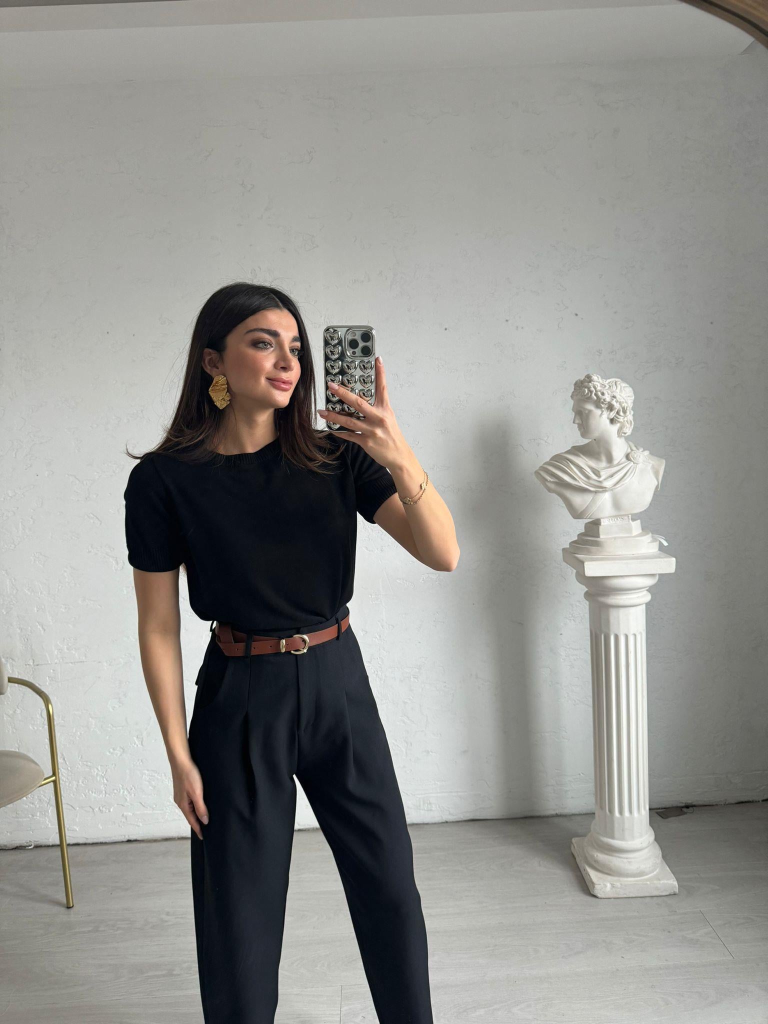 Siyah Kısa Kollu Triko Bluz 