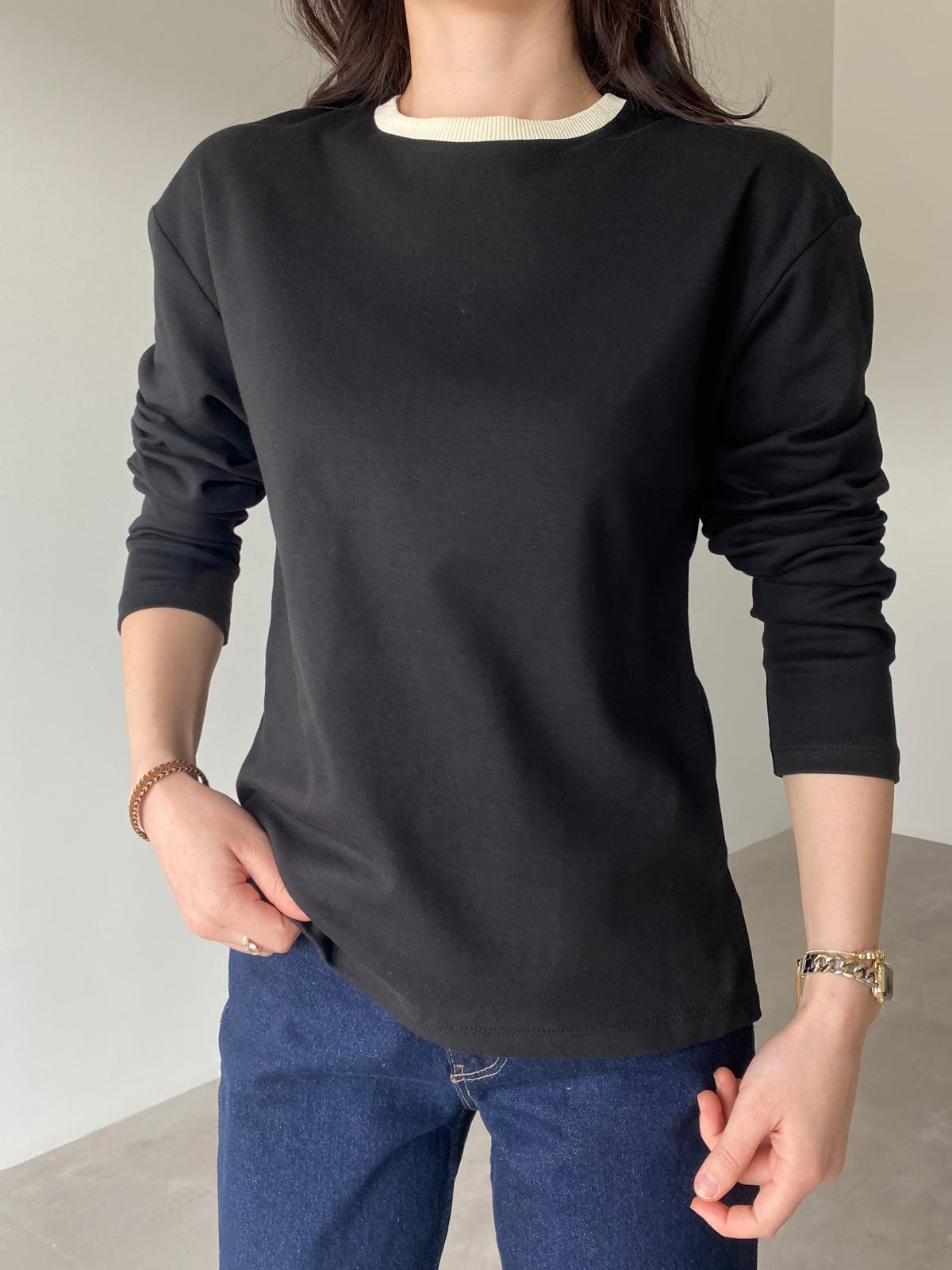 Siyah Krem Yaka Detaylı Basic Bluz