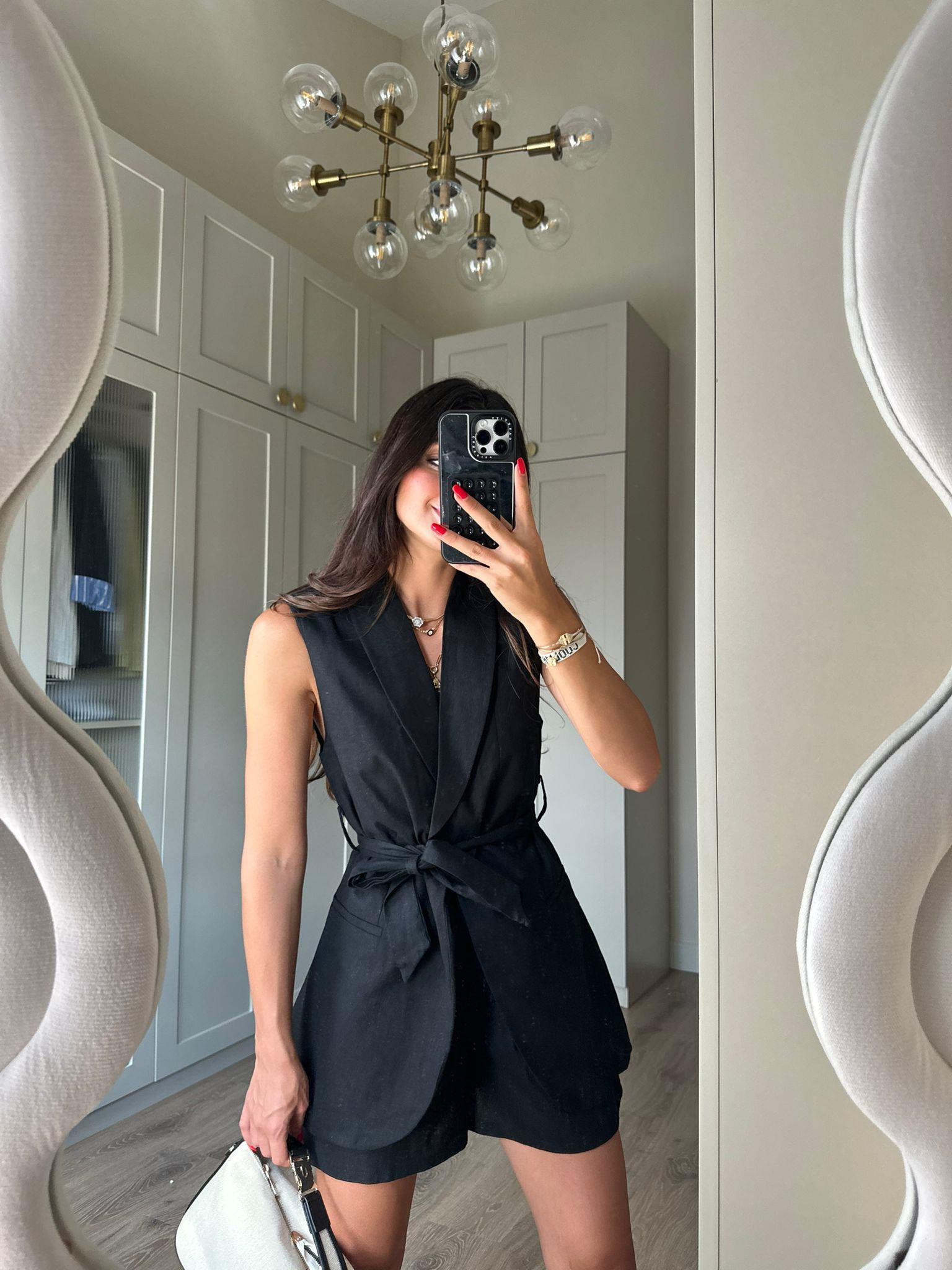 Siyah Kuşaklı Şortlu Keten Takım