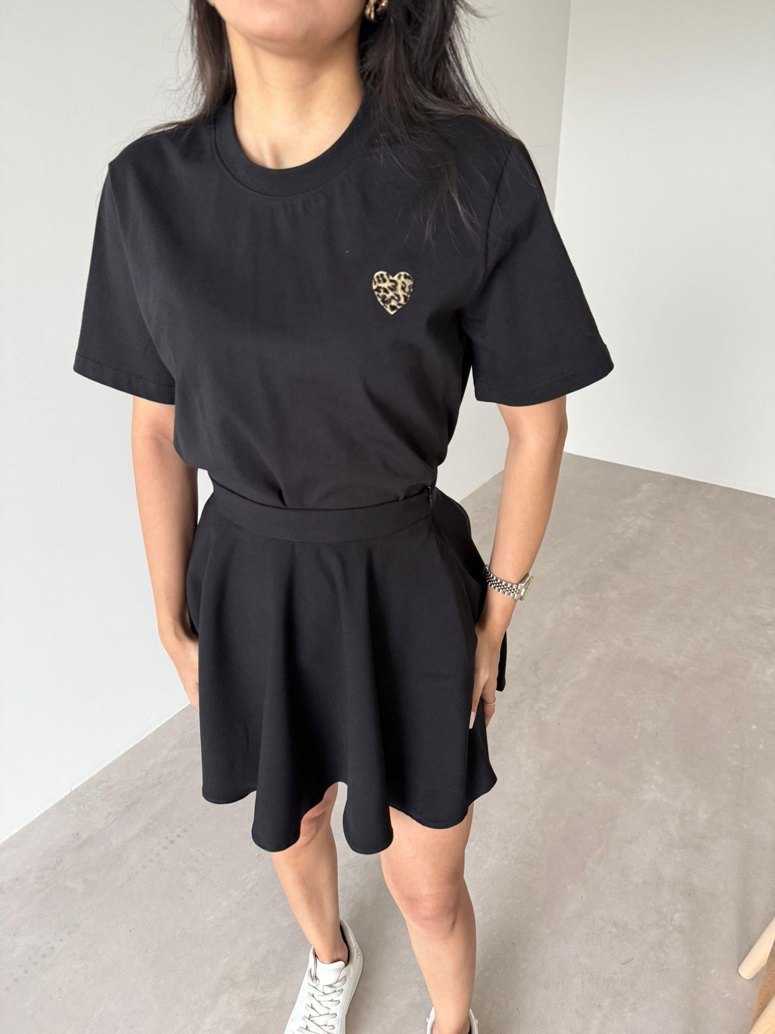 Siyah Leopar Kalpli Basic Tişört