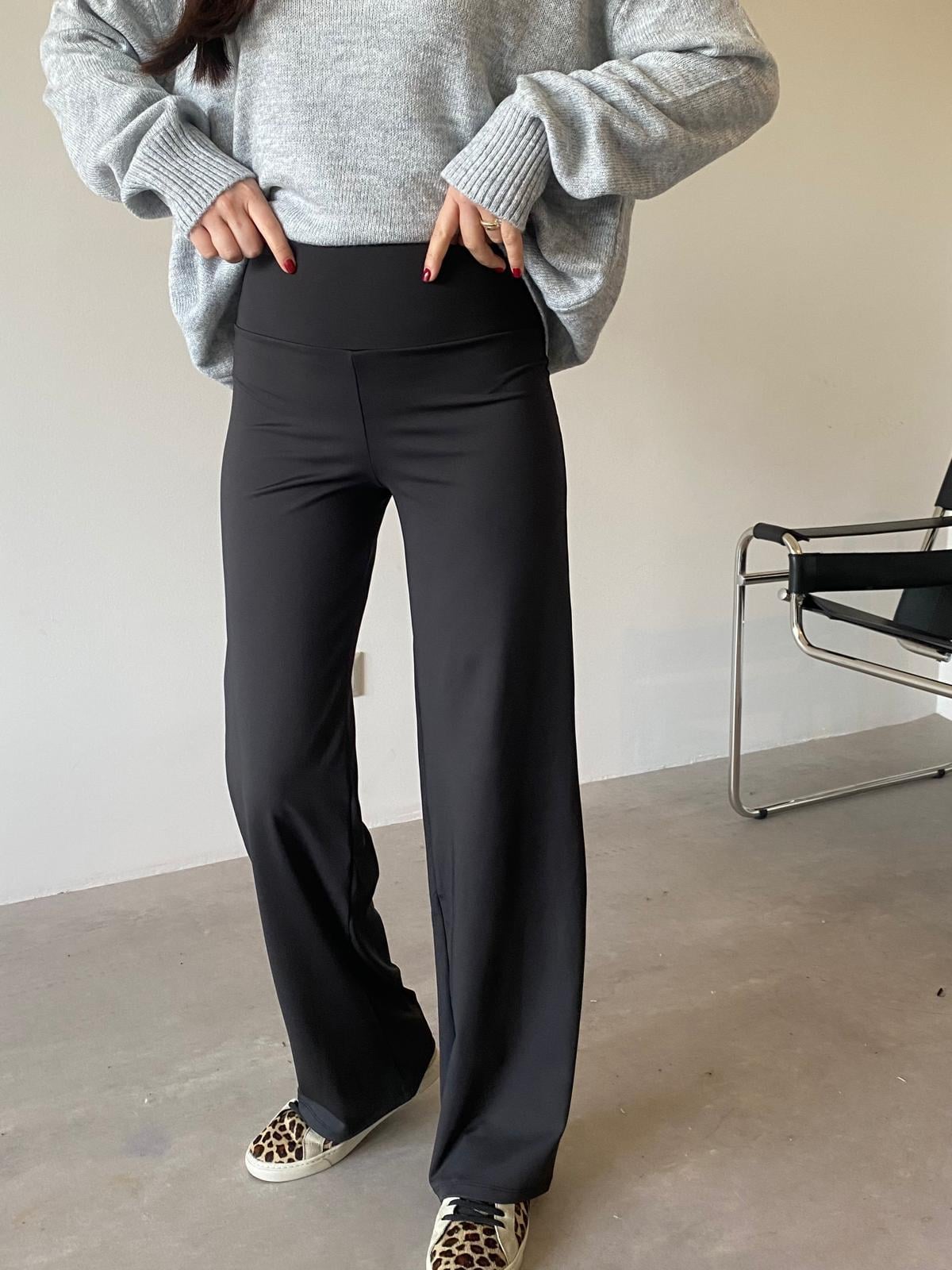 Siyah Likralı Tayt Pantolon