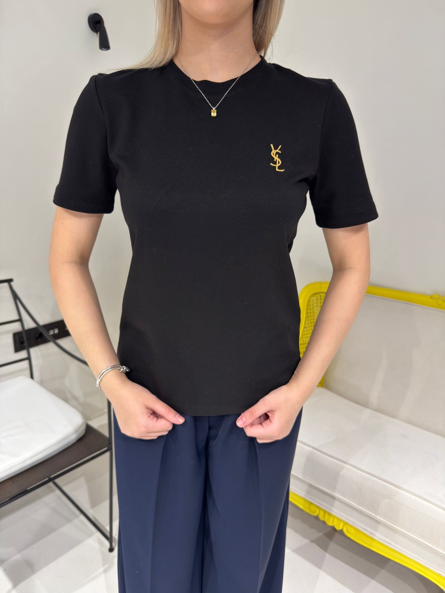 Siyah Marka Model Diana Tişört