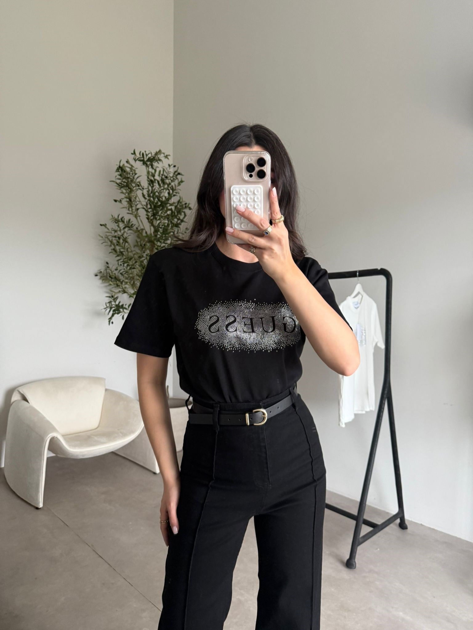 Siyah Marka Model Lara Tişört