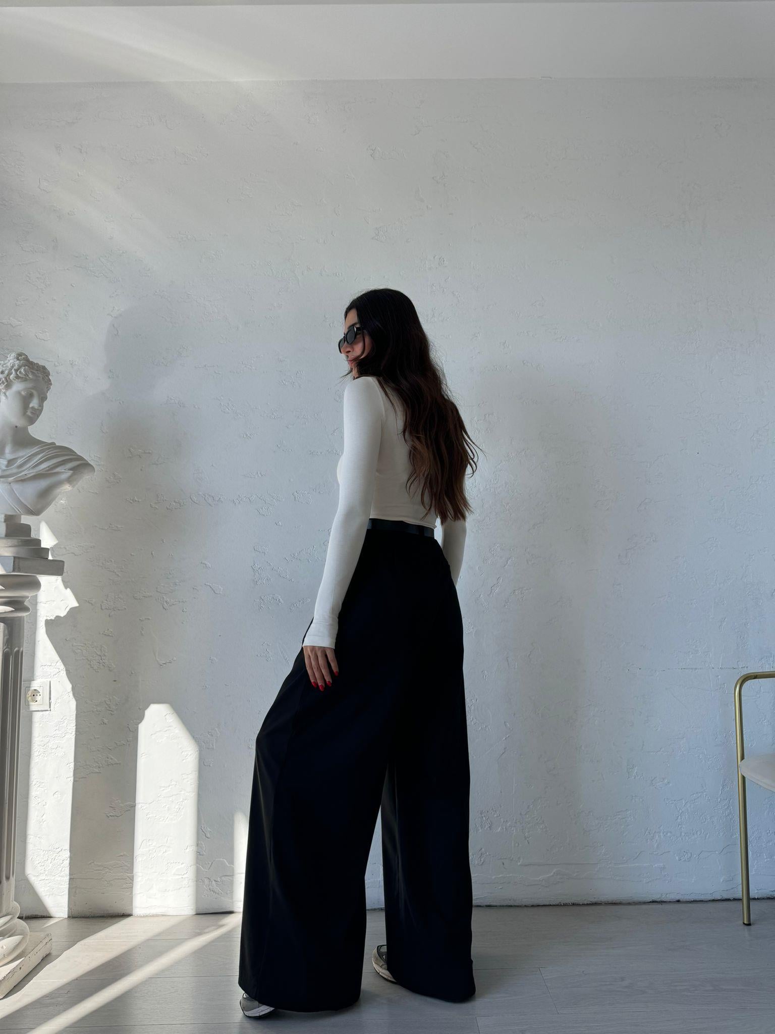 Siyah Pileli Kemerli Palazzo Pantolon