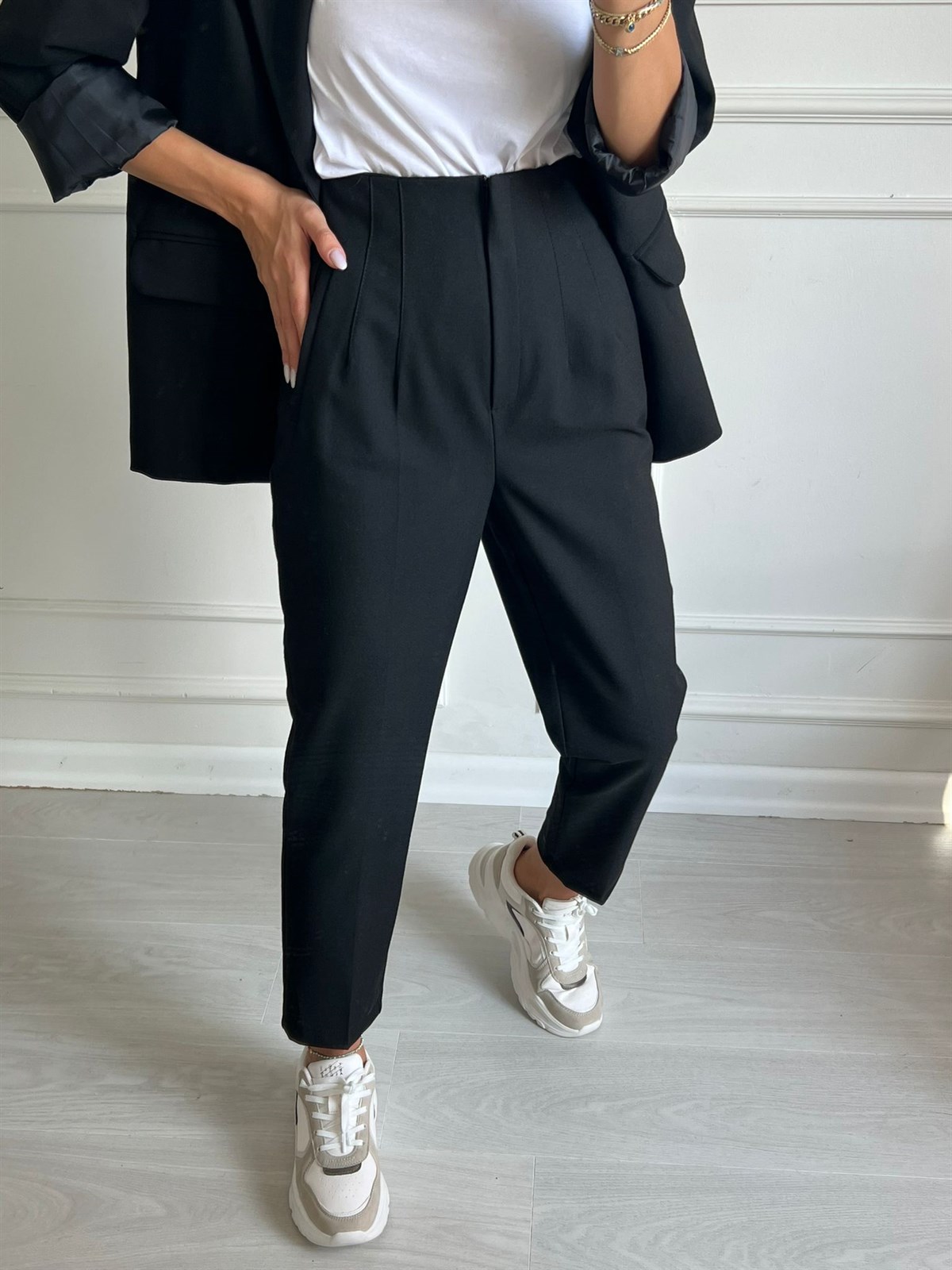 Siyah Polly Takım