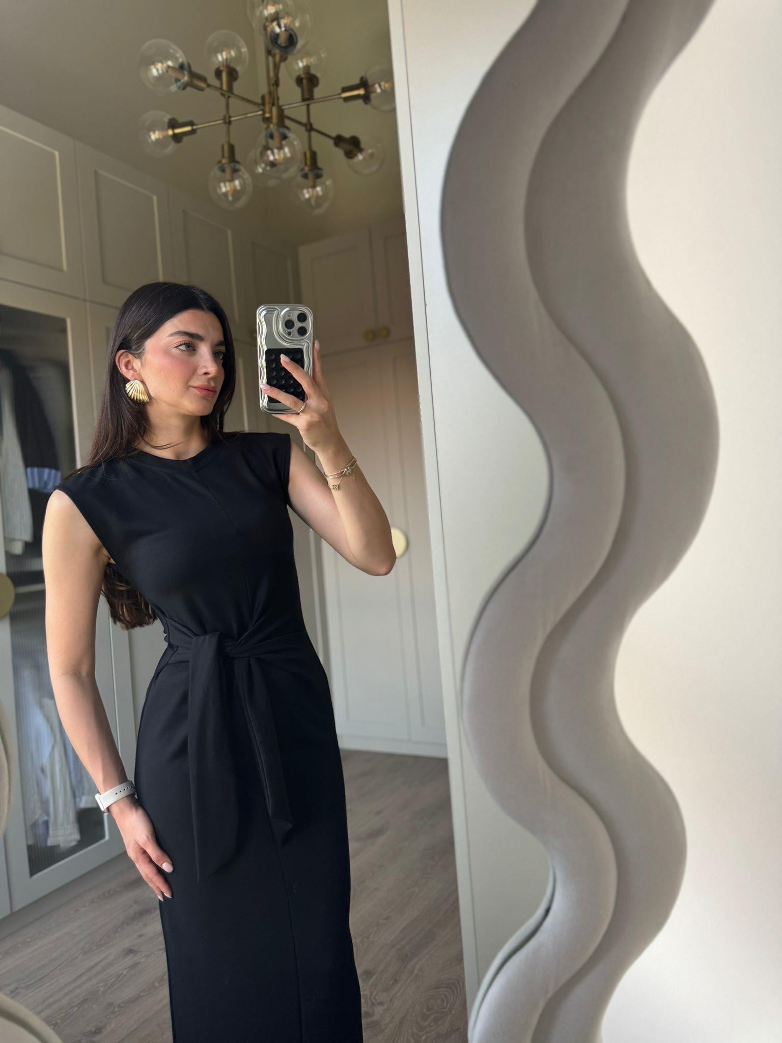Siyah Sıfır Kol Bağalamalı Elbise