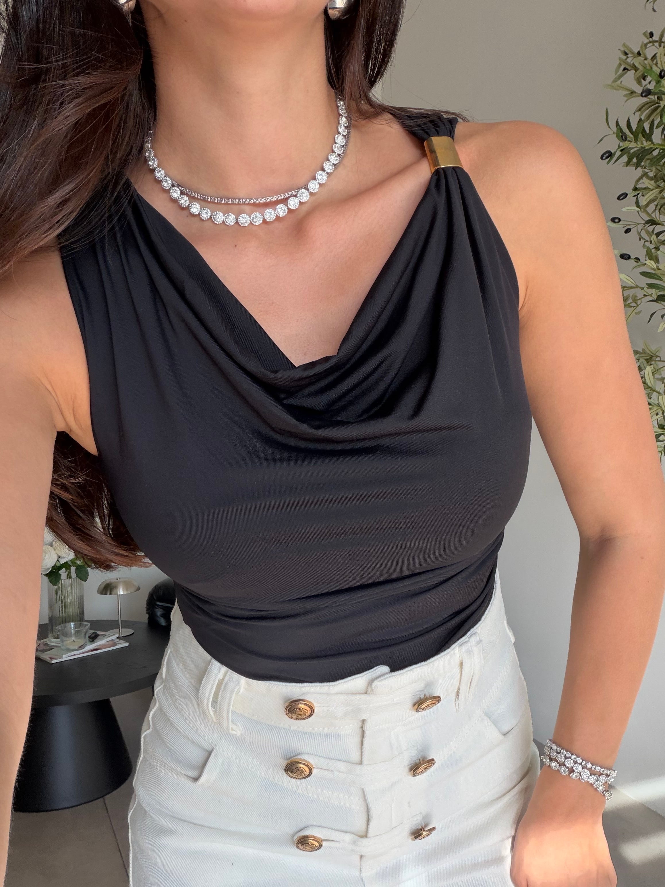 Siyah Toka Detaylı Likralı Bodysuit