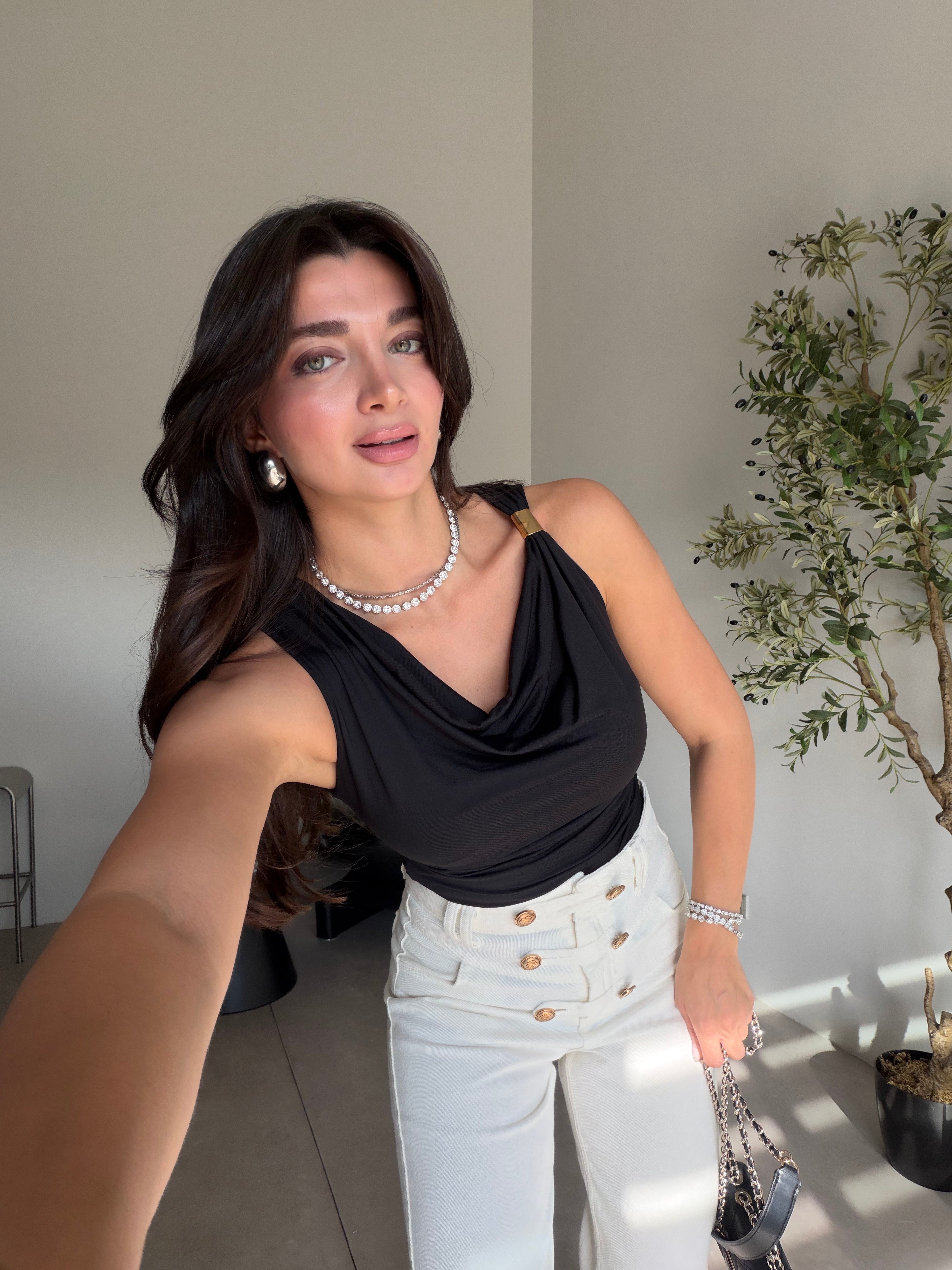 Siyah Toka Detaylı Likralı Bodysuit