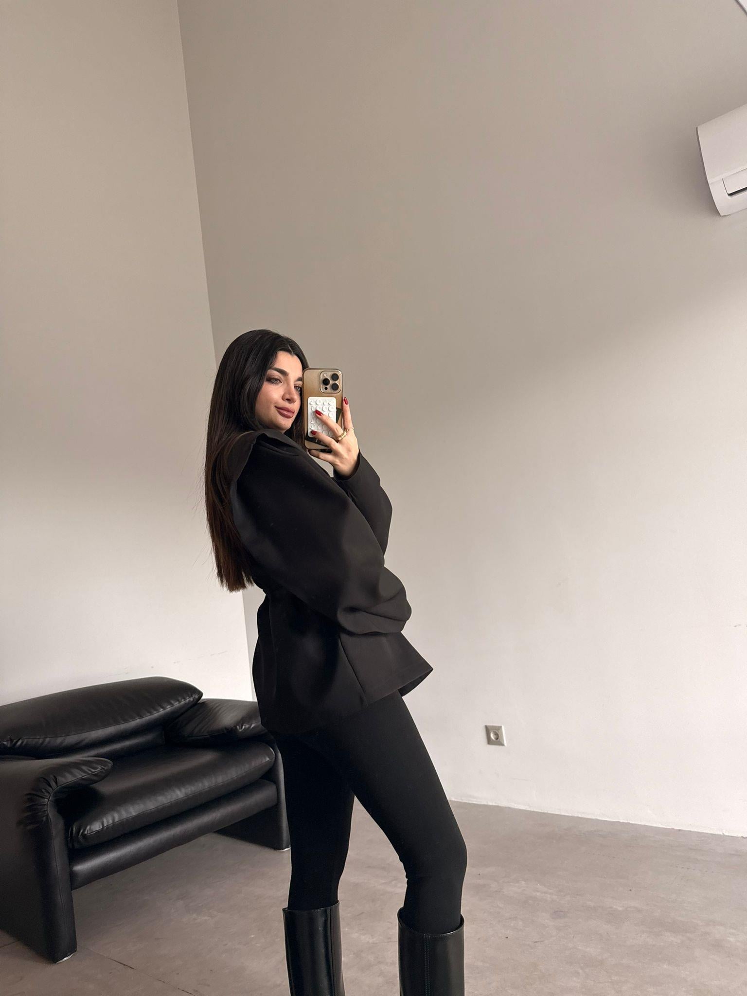 Siyah Vatkalı Tasarım Ceket