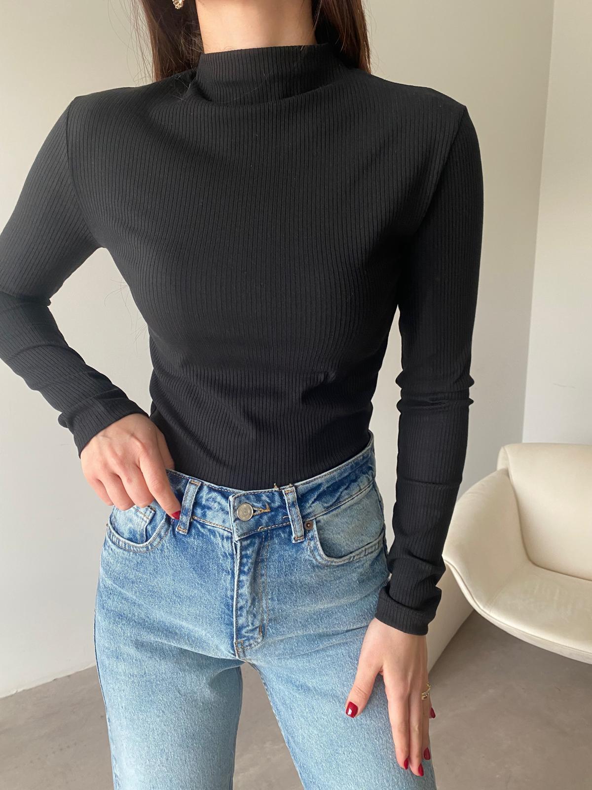 Siyah Yarım Balıkçı Yaka Basic Bluz