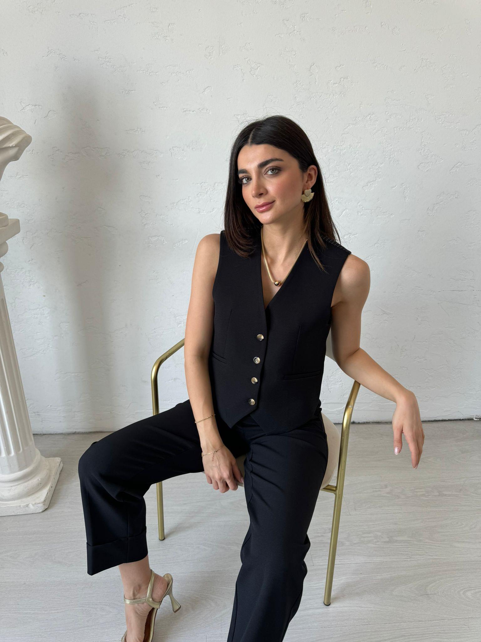 Siyah Yelekli Victoria Takım