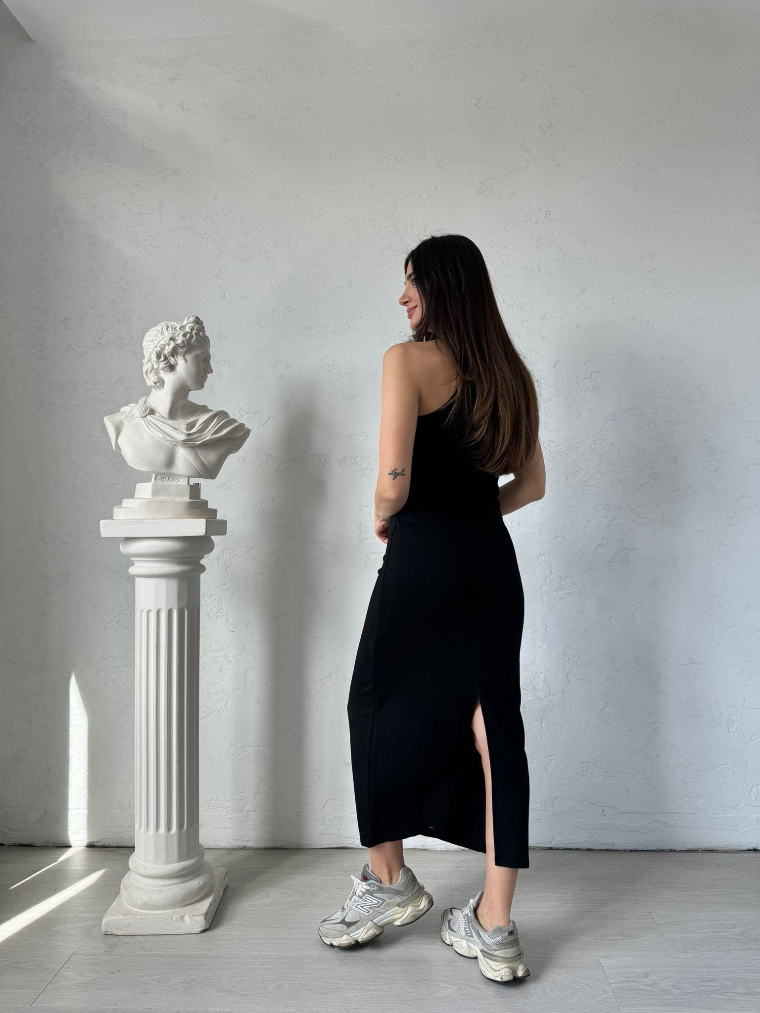 Siyah Yırtmaçlı Basic Elbise