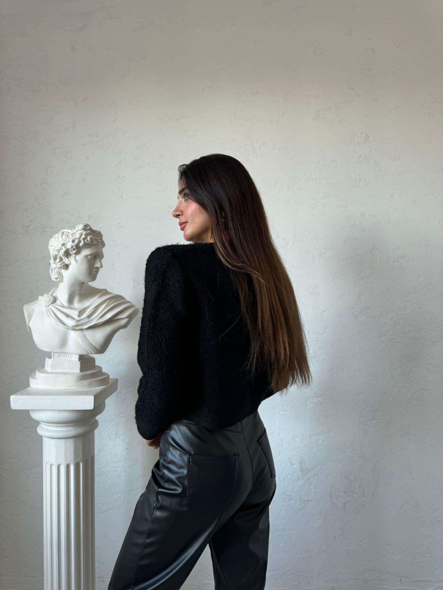 Siyah Yumoş Hırka