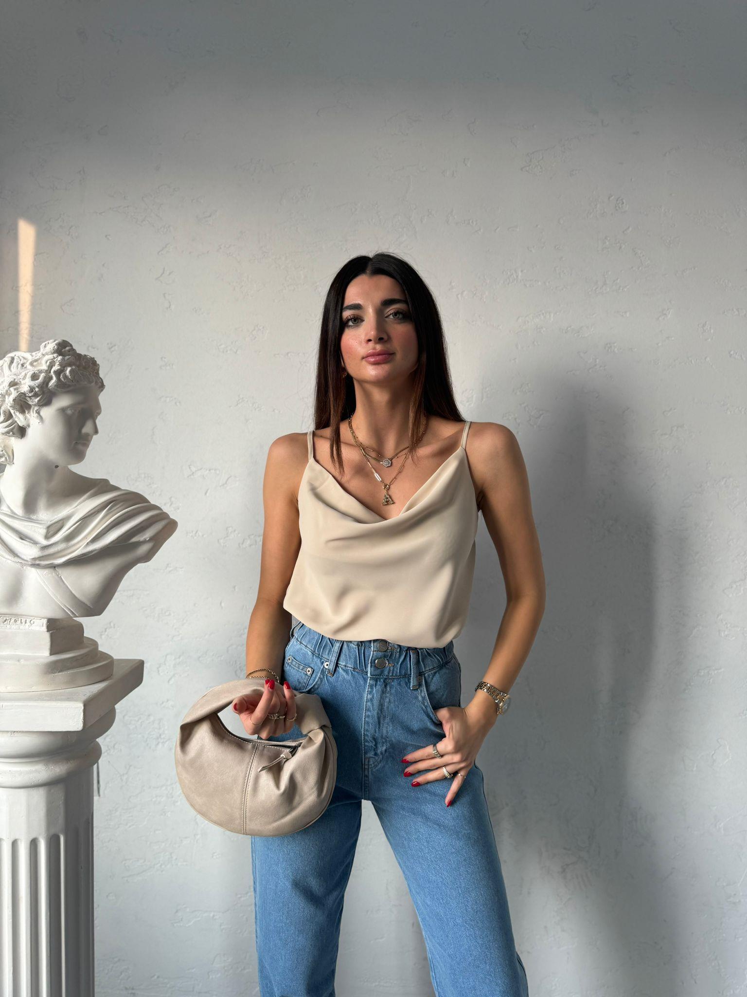 Taş Rengi Degaje Yaka Askılı Bluz