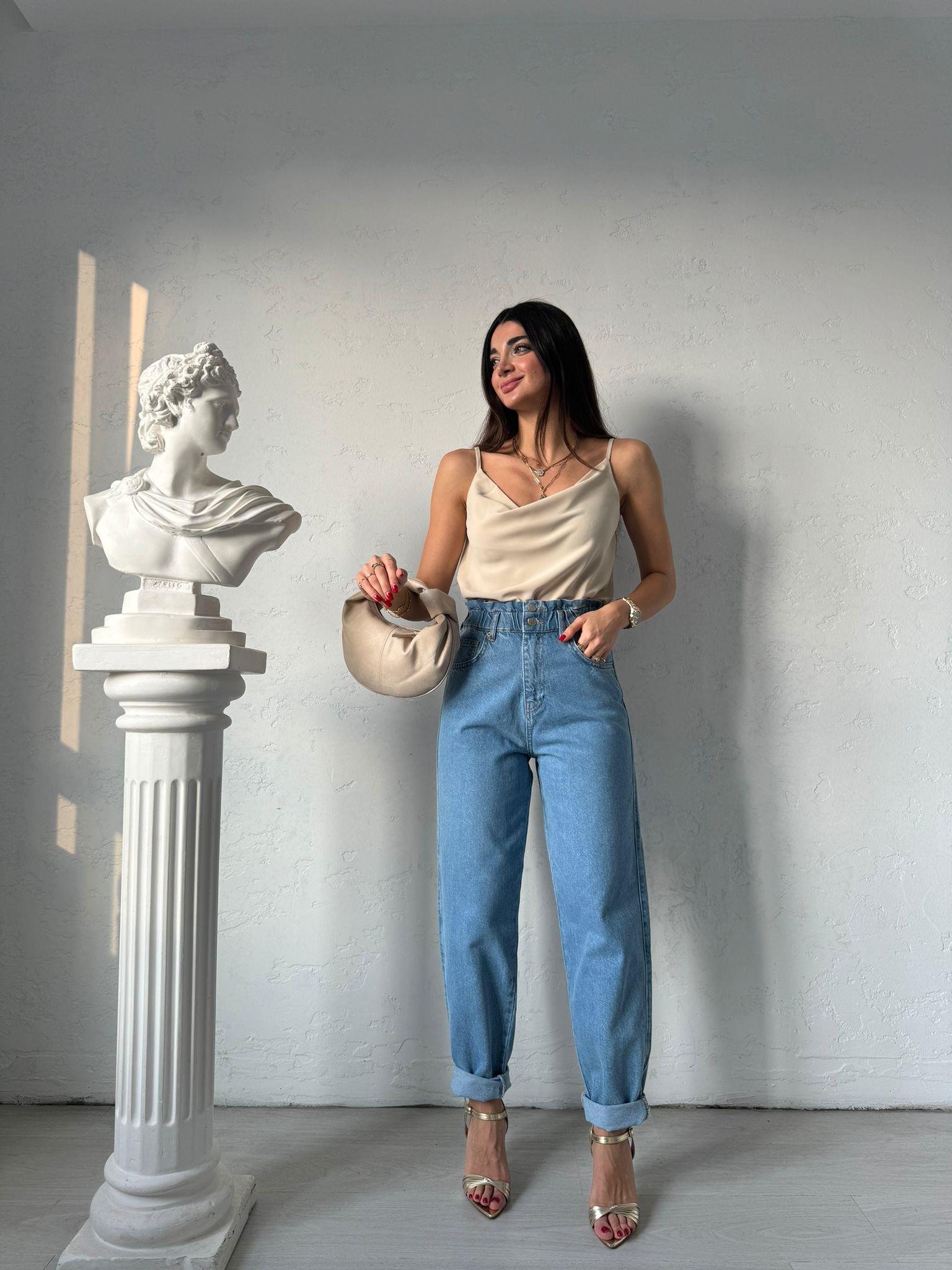 Taş Rengi Degaje Yaka Askılı Bluz