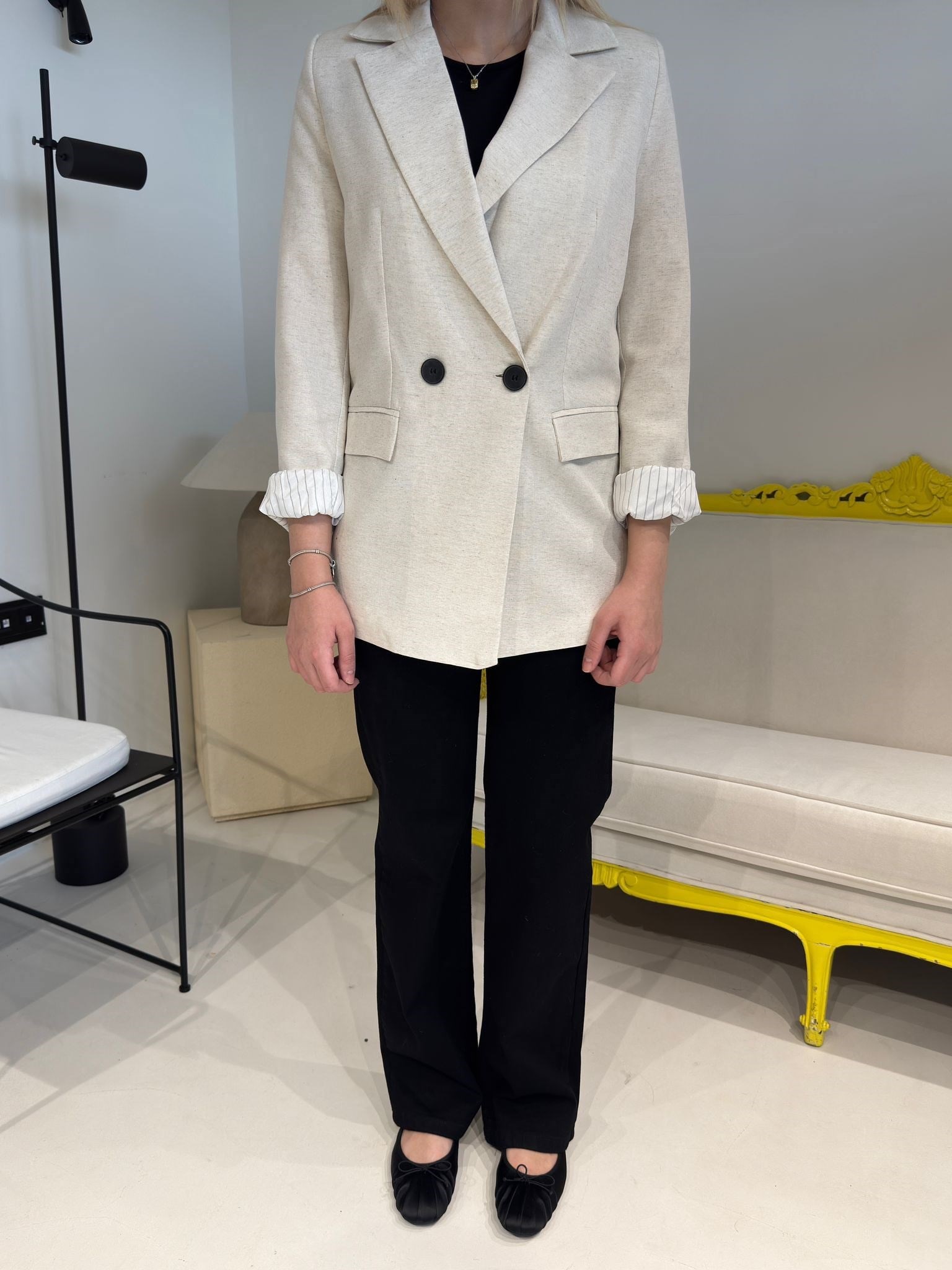 Taş Rengi Kolu Katlamalı Keten Blazer Ceket