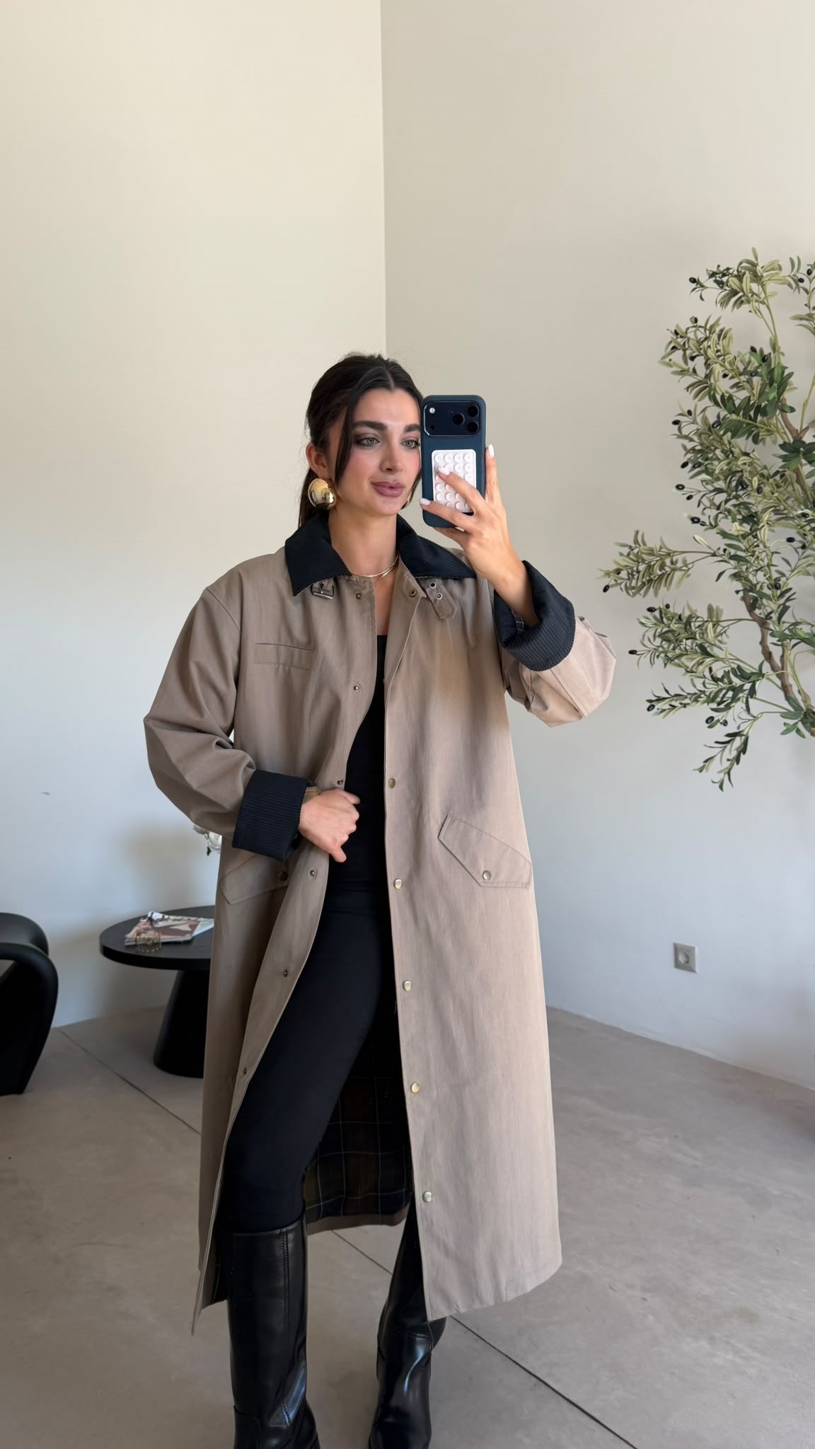 Vizon Kadife Yaka Uzun Trenç