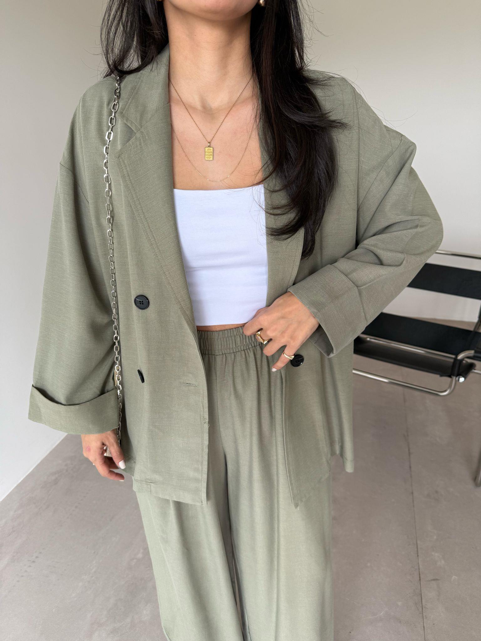 Yeşil Kolu Katlamalı Ceket Pantolon Takım