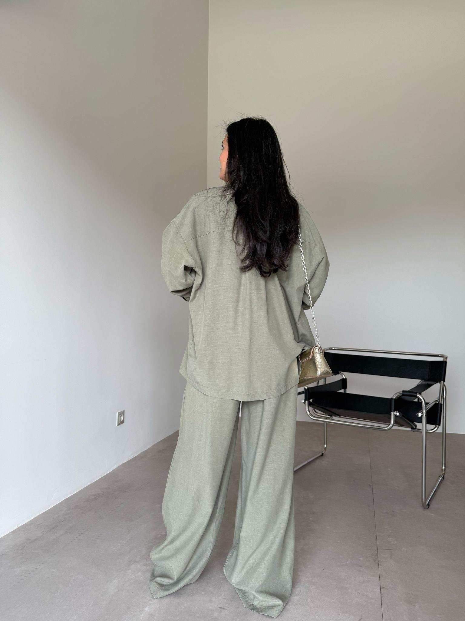 Yeşil Kolu Katlamalı Ceket Pantolon Takım