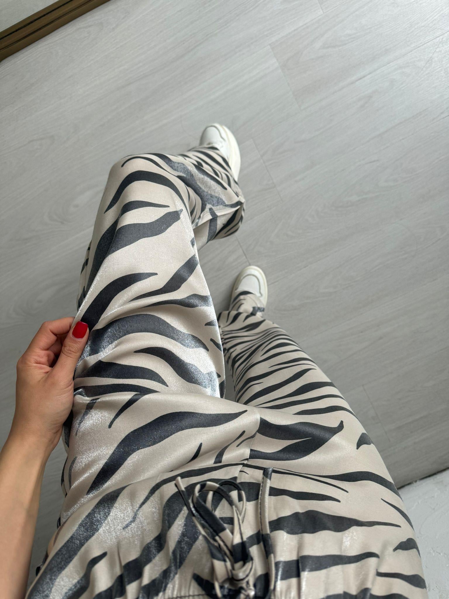 Zebra Desenli Parlak Pantolon