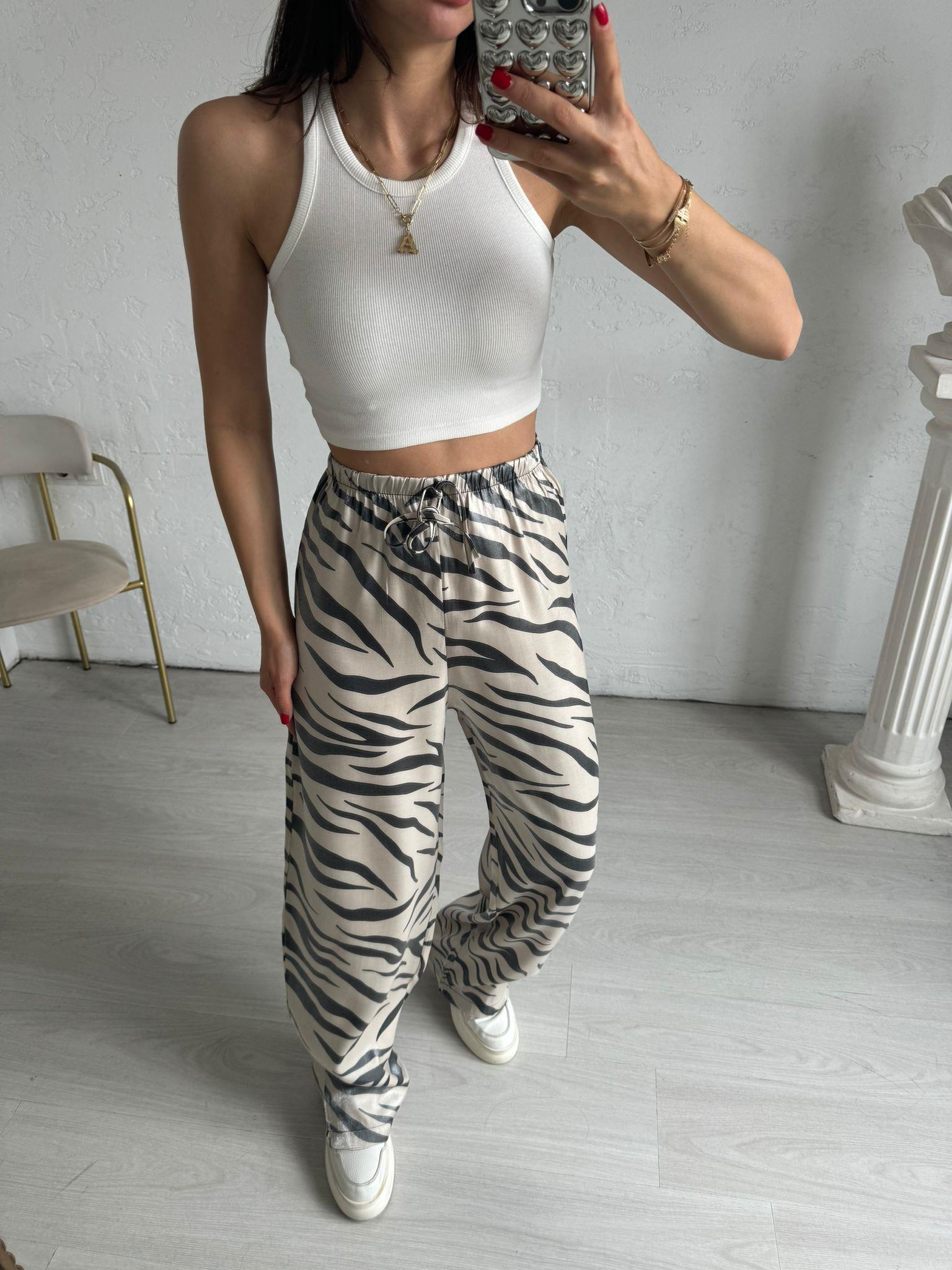 Zebra Desenli Parlak Pantolon