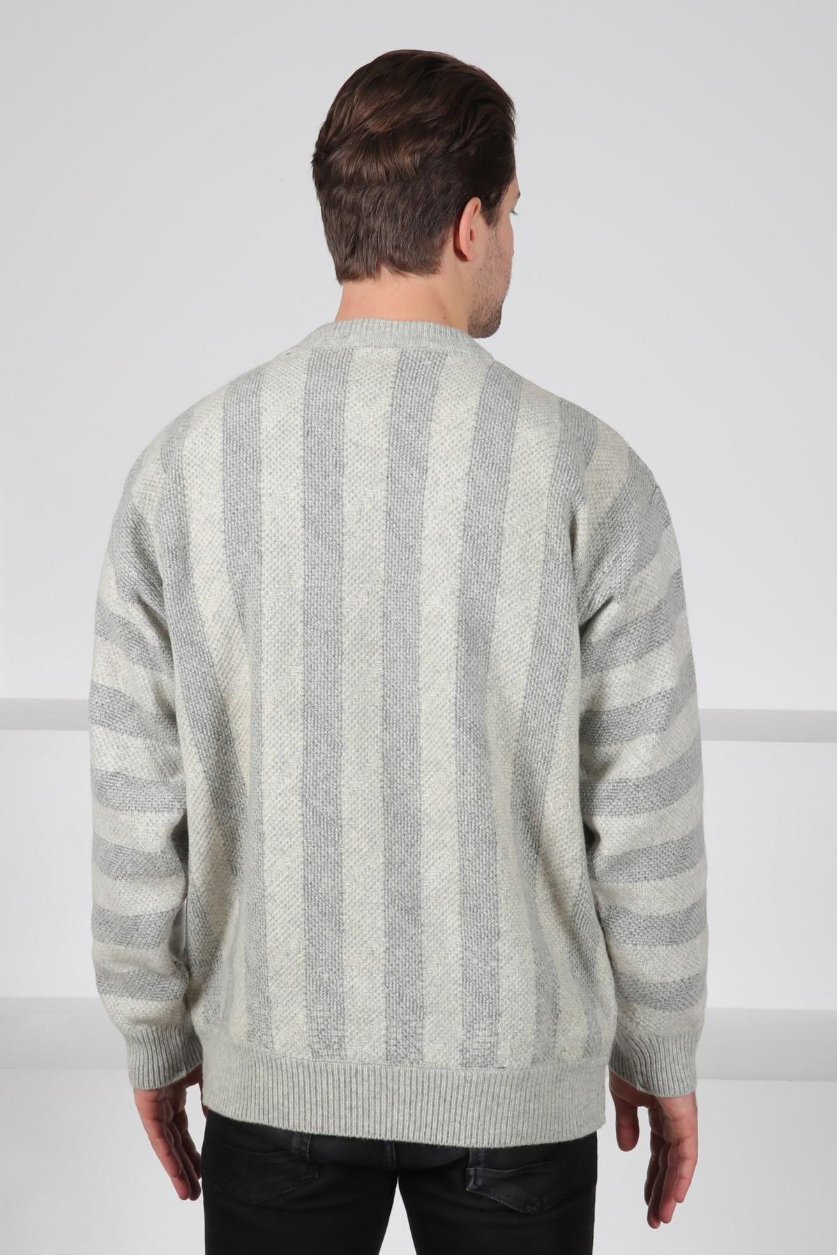 Ferraro A.Gri Bisiklet Yaka Dikey Çizgi Desenli Uzun Kollu %100 Kuzu Yünü Erkek Triko Kazak