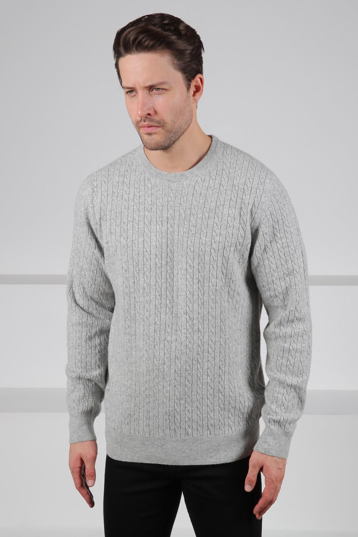 Ferraro A.Gri Bisiklet Yaka Kabartmalı Saç Örgü Desenli Uzun Kollu %100 Kuzu Yünü Erkek Triko Kazak