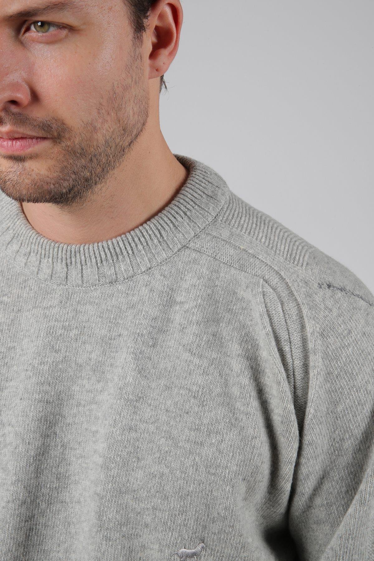 Ferraro A.Gri Bisiklet Yaka Önü Düz Kolları Çizgi Detaylı Uzun Kollu %100 Kuzu Yünü Erkek Triko Kazak