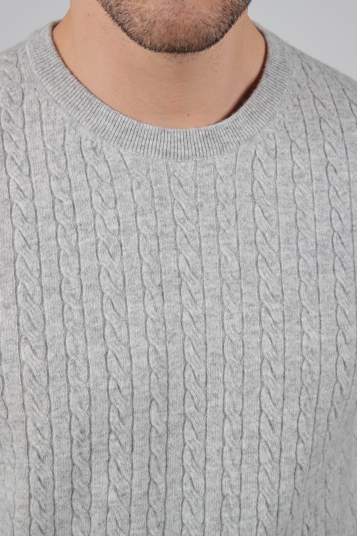 Ferraro A.Gri Bisiklet Yaka Kabartmalı Saç Örgü Desenli Uzun Kollu %100 Kuzu Yünü Erkek Triko Kazak