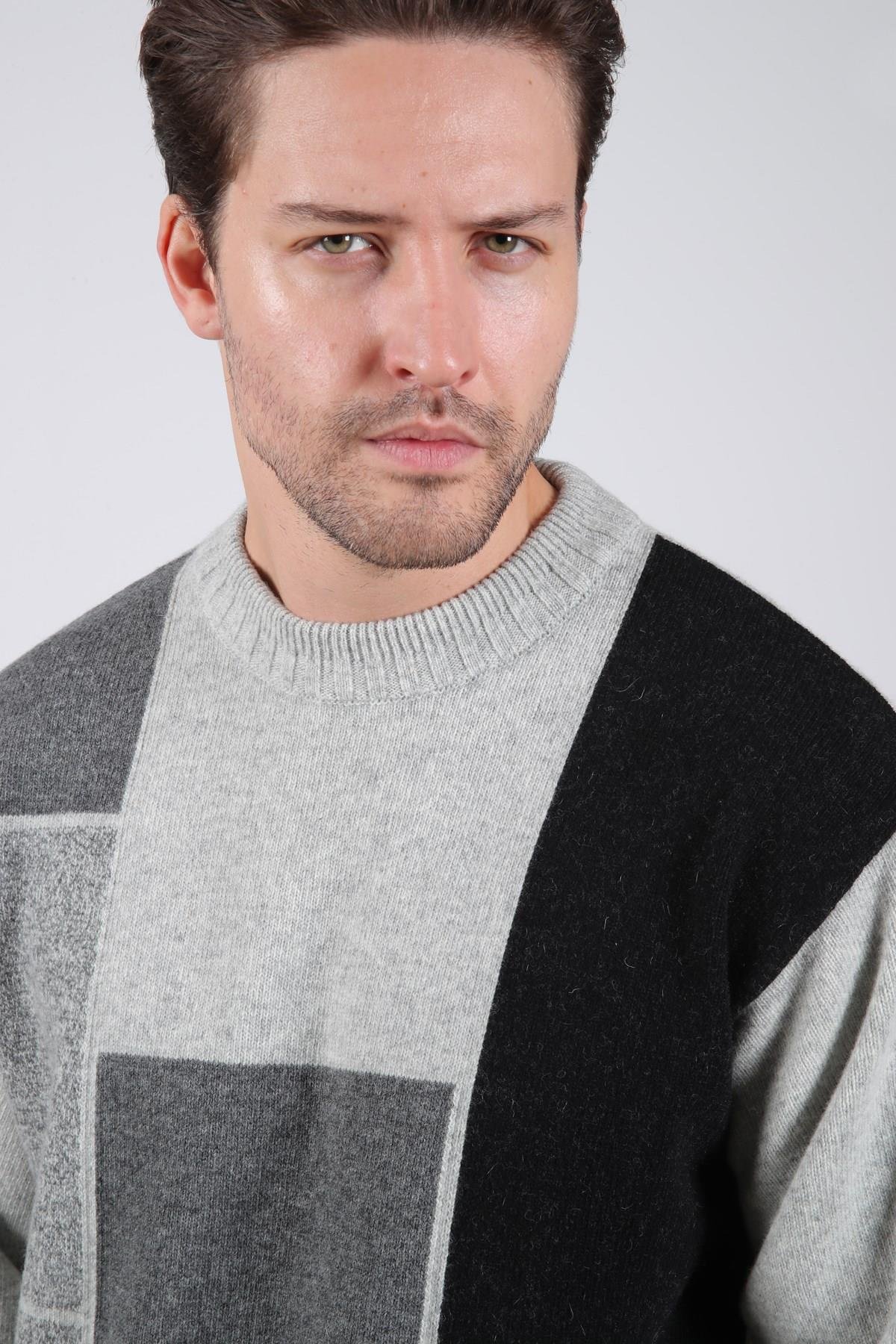 Ferraro A.Gri Bisiklet Yaka Renk Bloklu Uzun Kollu %100 Kuzu Yünü Erkek Triko Kazak