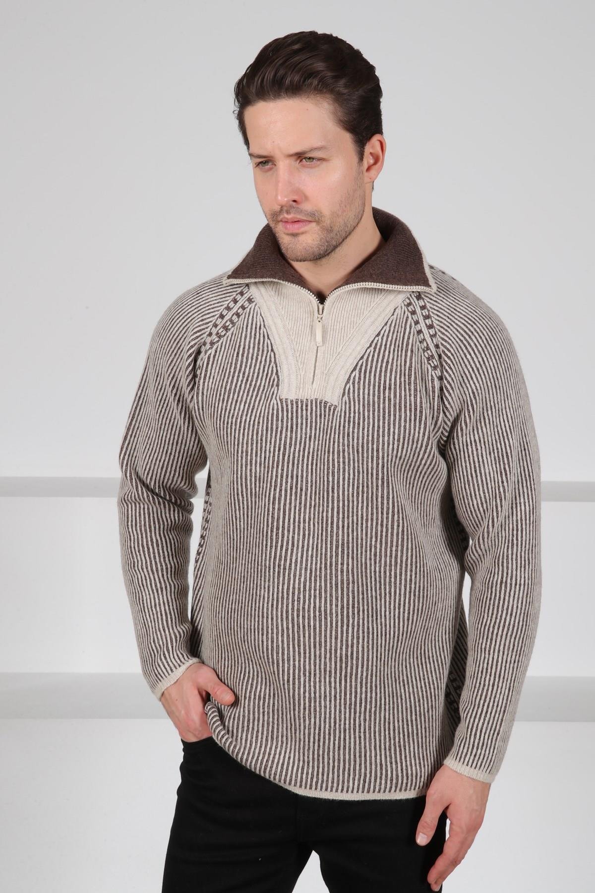 Ferraro A.Bej Balıkçı Yaka Fermuarlı Çizgili Uzun Kollu Kuzu Yünü Karışımlı Erkek Triko Kazak