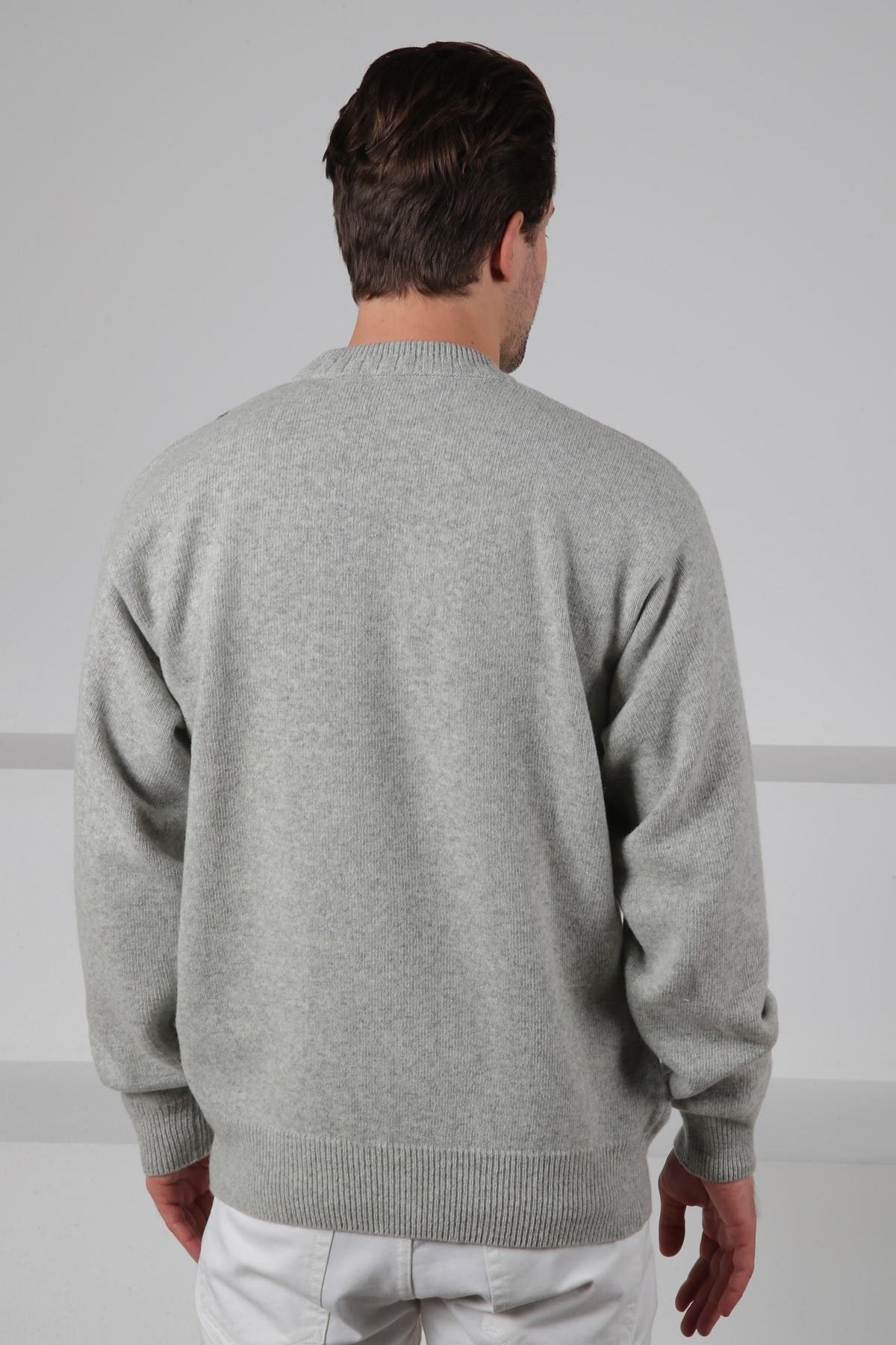 Ferraro A.Gri Bisiklet Yaka Asimetrik Desenli Uzun Kollu %100 Kuzu Yünü Erkek Triko Kazak