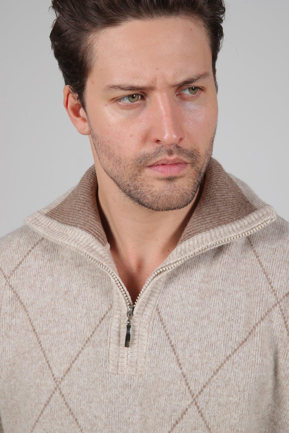 Ferraro A.Bej Balıkçı Yaka Fermuarlı Önü Çizgili Uzun Kollu %100 Kuzu Yünü Erkek Triko Kazak