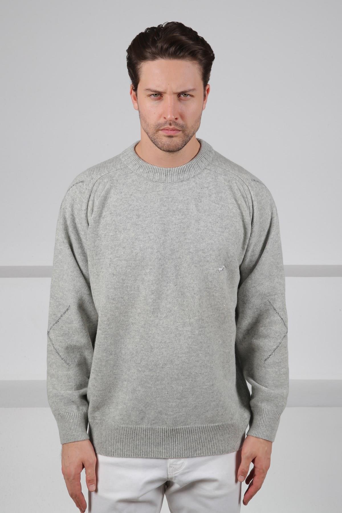 Ferraro A.Gri Bisiklet Yaka Önü Düz Kolları Çizgi Detaylı Uzun Kollu %100 Kuzu Yünü Erkek Triko Kazak