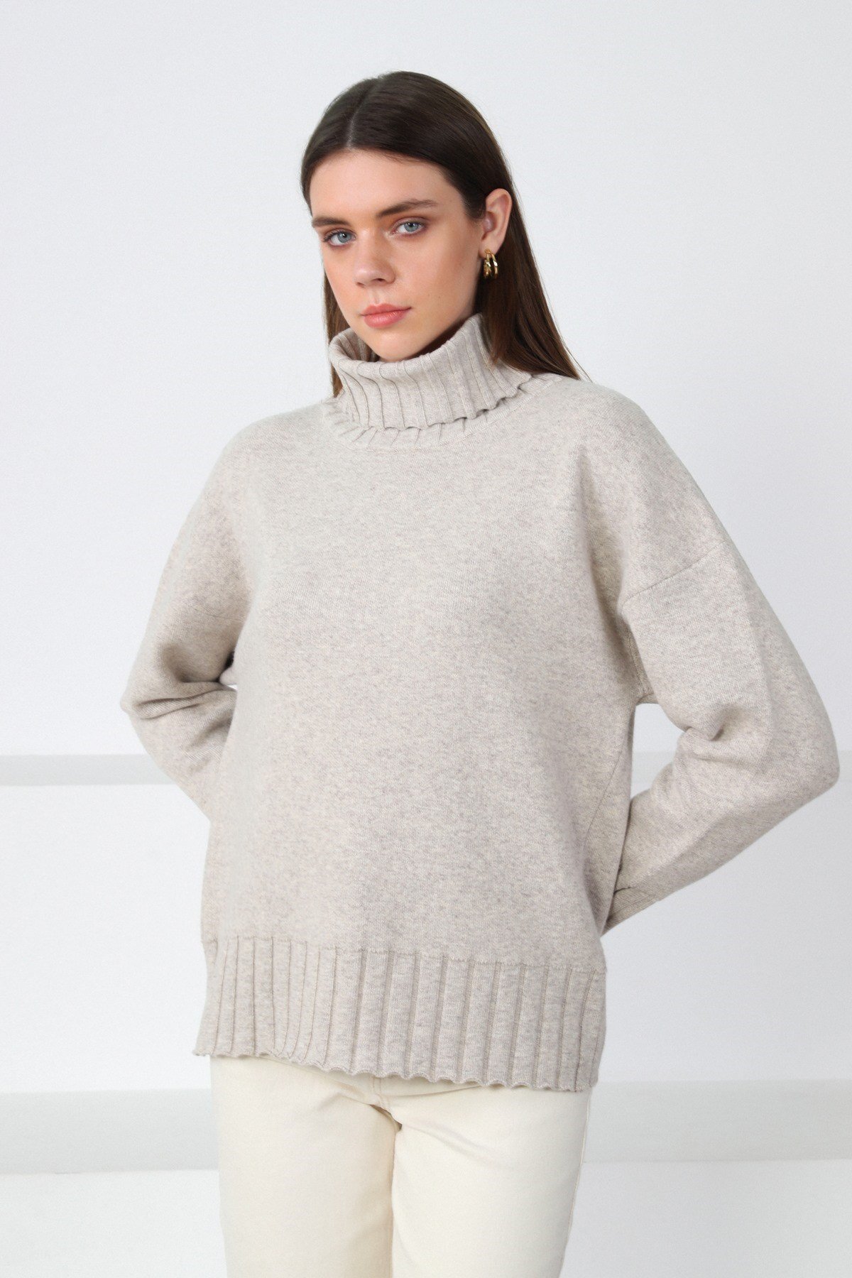 Ferraro A.Bej Balıkçı Yaka Kaşmirli Kadın Triko Kazak