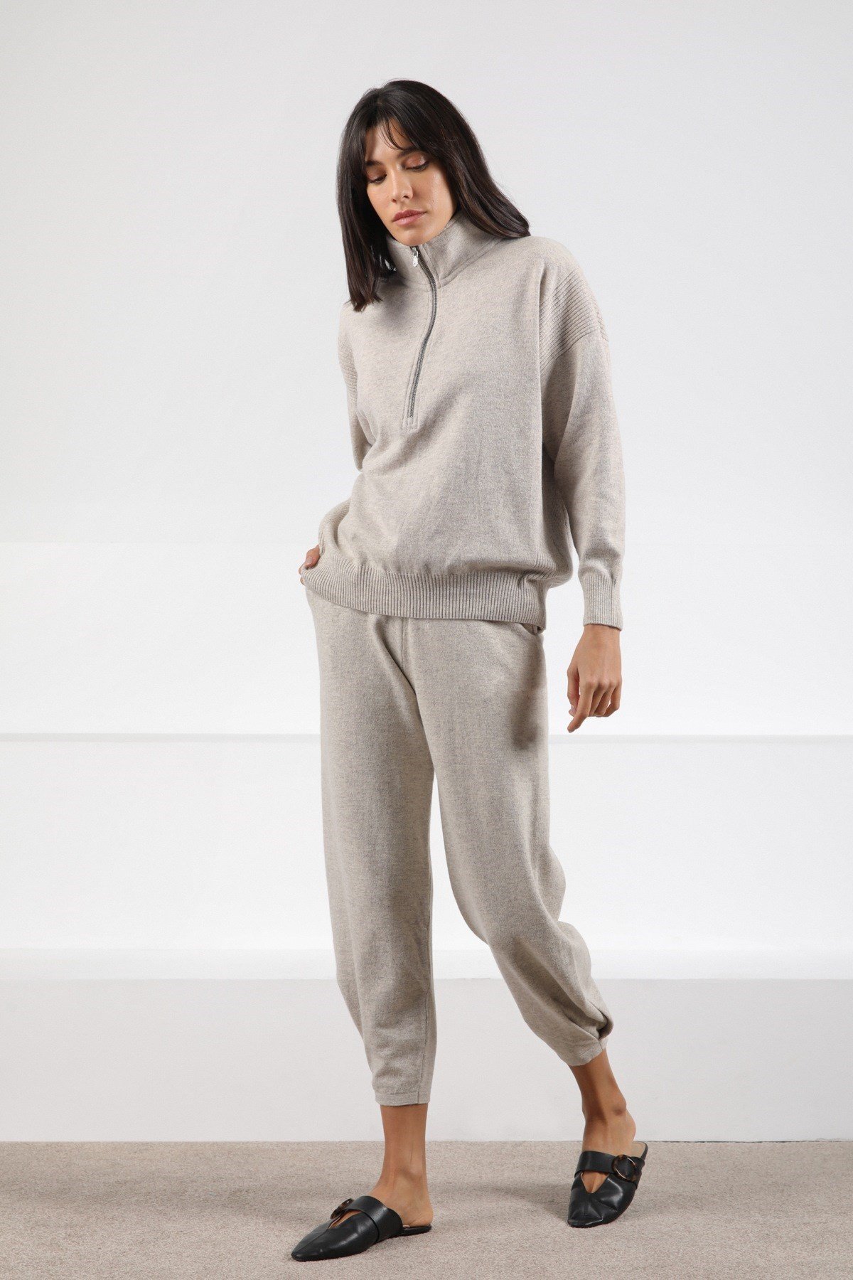 Ferraro A.Bej Fermuarlı Kaşmirli Kadın Triko Kazak