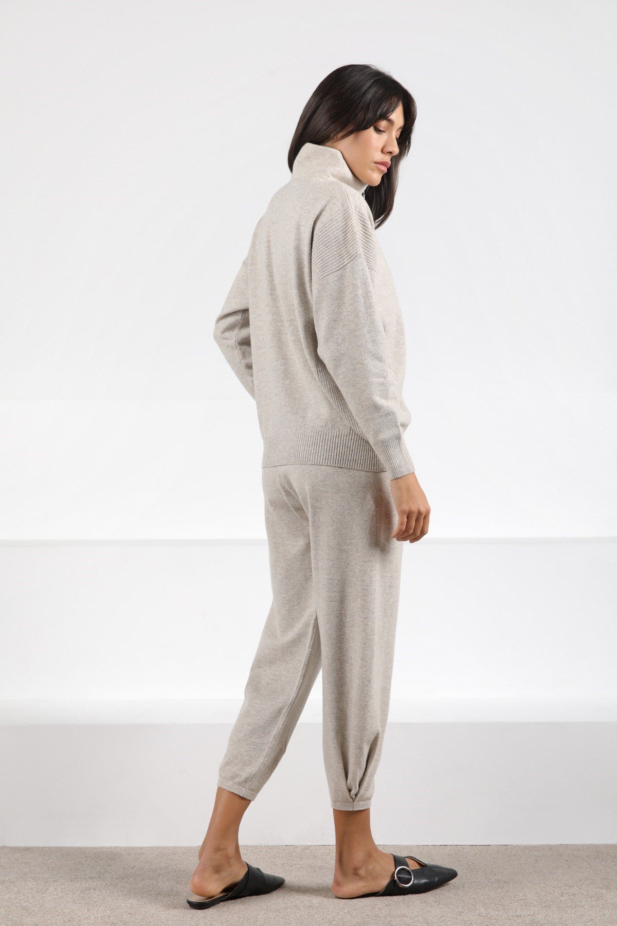 Ferraro A.Bej Fermuarlı Kaşmirli Kadın Triko Kazak