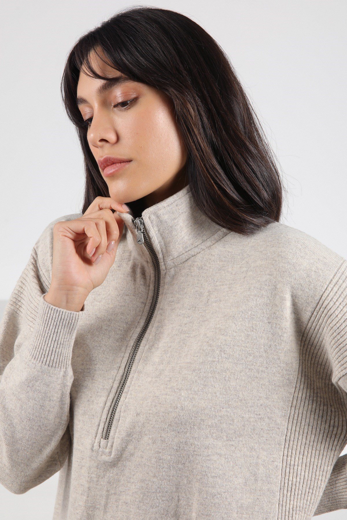 Ferraro A.Bej Fermuarlı Kaşmirli Kadın Triko Kazak