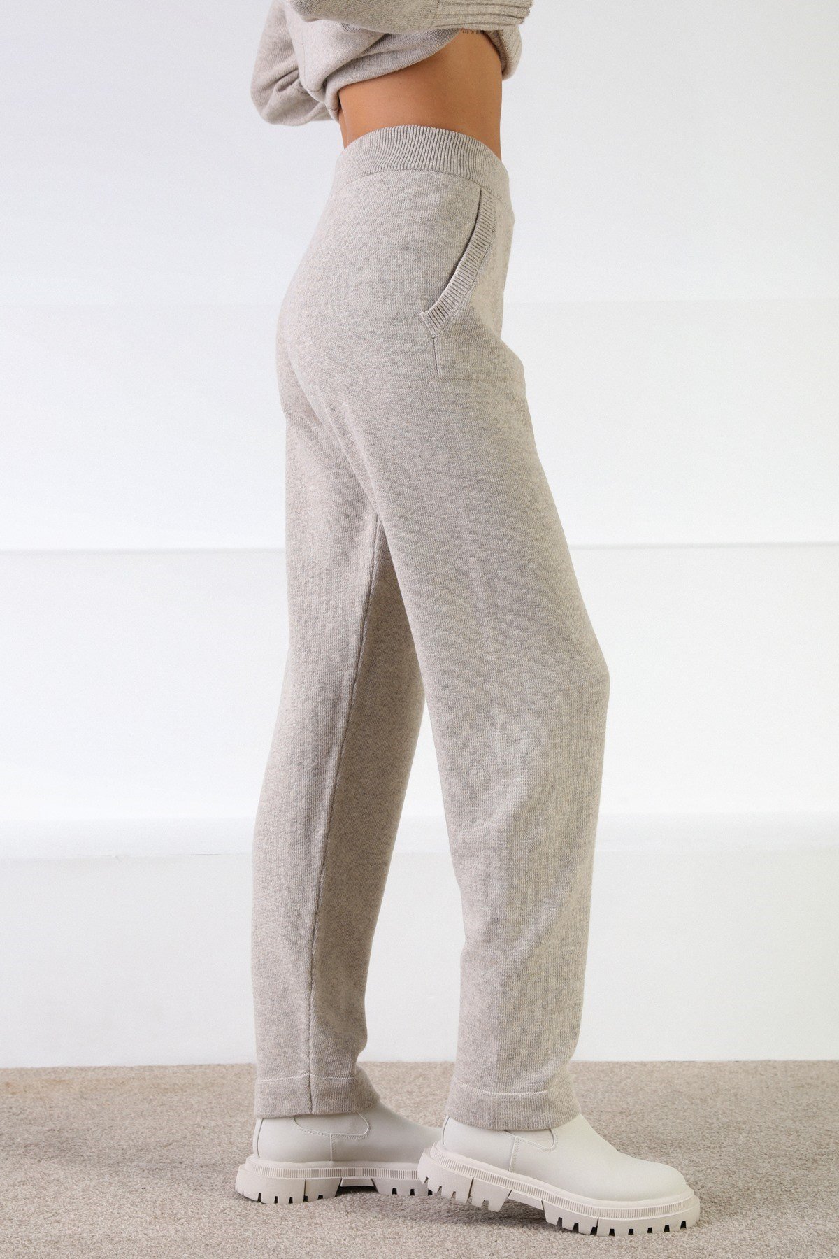 Ferraro A.Bej Kaşmirli Kadın Triko Pantolon