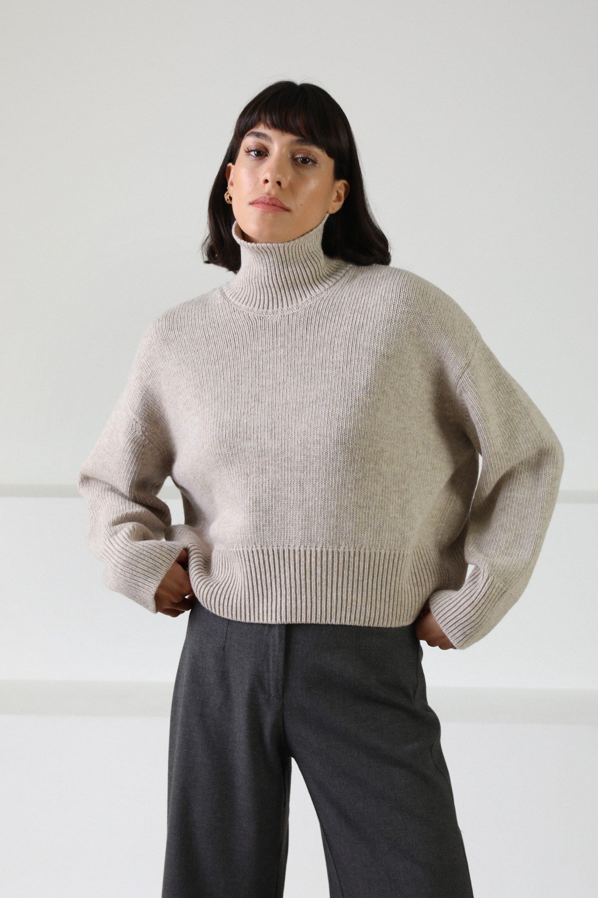 Ferraro A.Bej Uzun Kollu Balıkçı Yaka Kaşmirli Kadın Triko Kazak