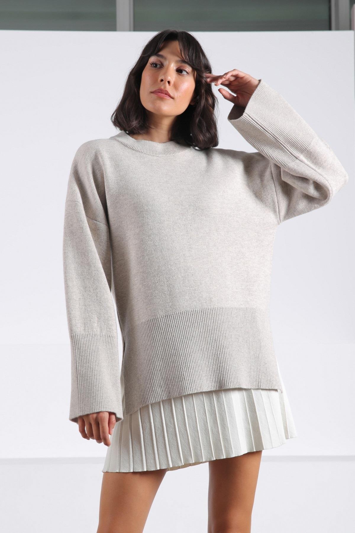 Ferraro A.Bej Uzun Kollu Bisiklet Yaka Kaşmirli Kadın Triko Kazak