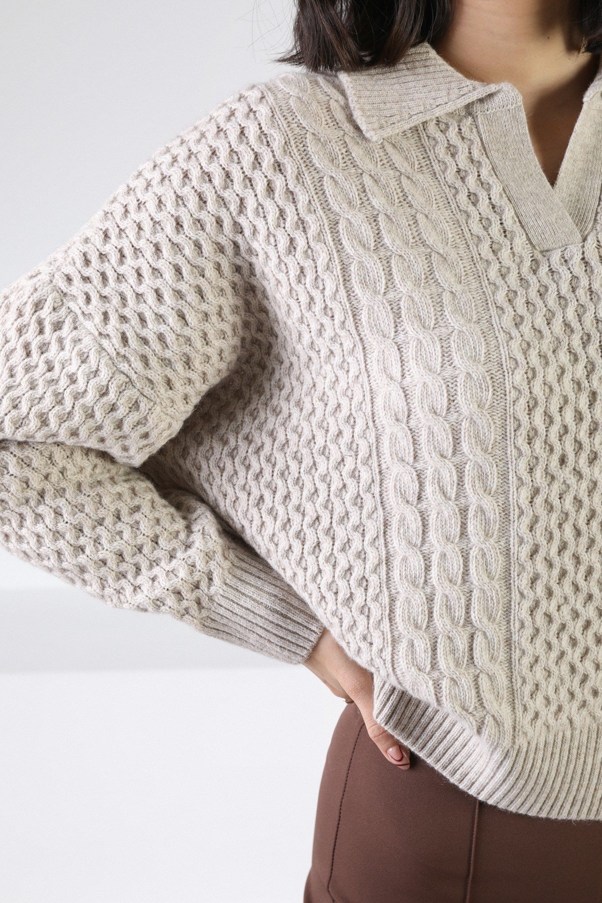 Ferraro A.Bej Uzun Kollu Gömlek Yaka Yünlü Kadın Triko Kazak