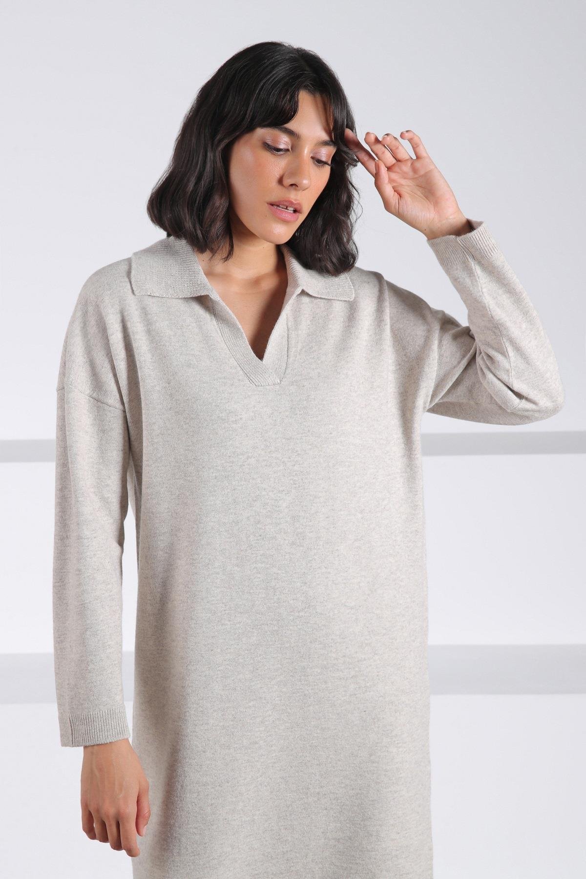 Ferraro A.Bej Uzun Kollu Polo Yaka Kadın Triko Elbise