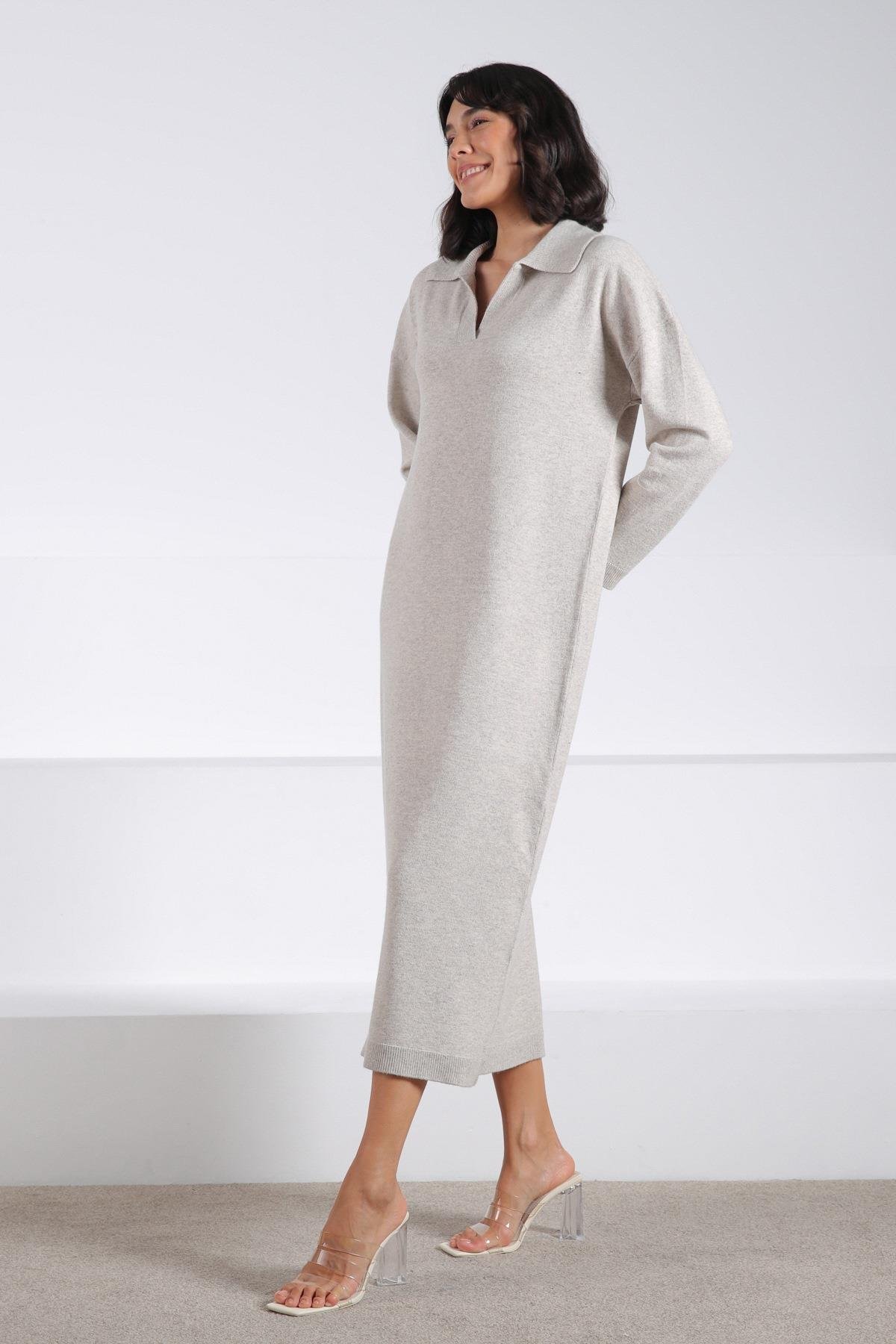 Ferraro A.Bej Uzun Kollu Polo Yaka Kadın Triko Elbise